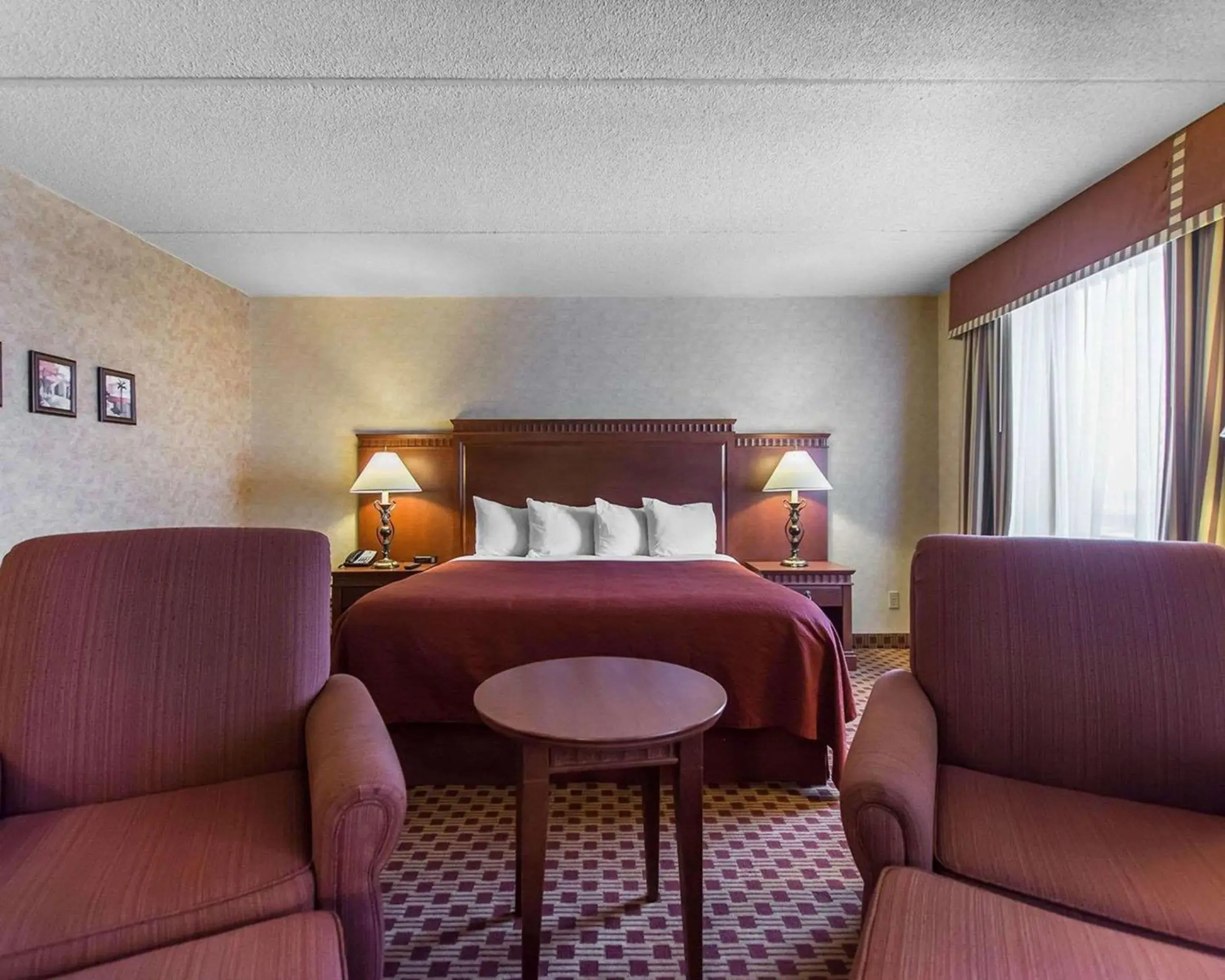 Bedroom, Bed in Quality Inn & Suites Bay Front Bedroom, Bed in Quality Inn & Suites Bay Front