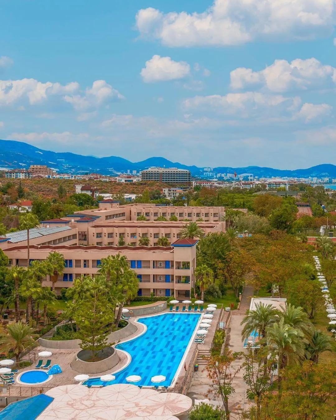 Property building in Labranda Alantur