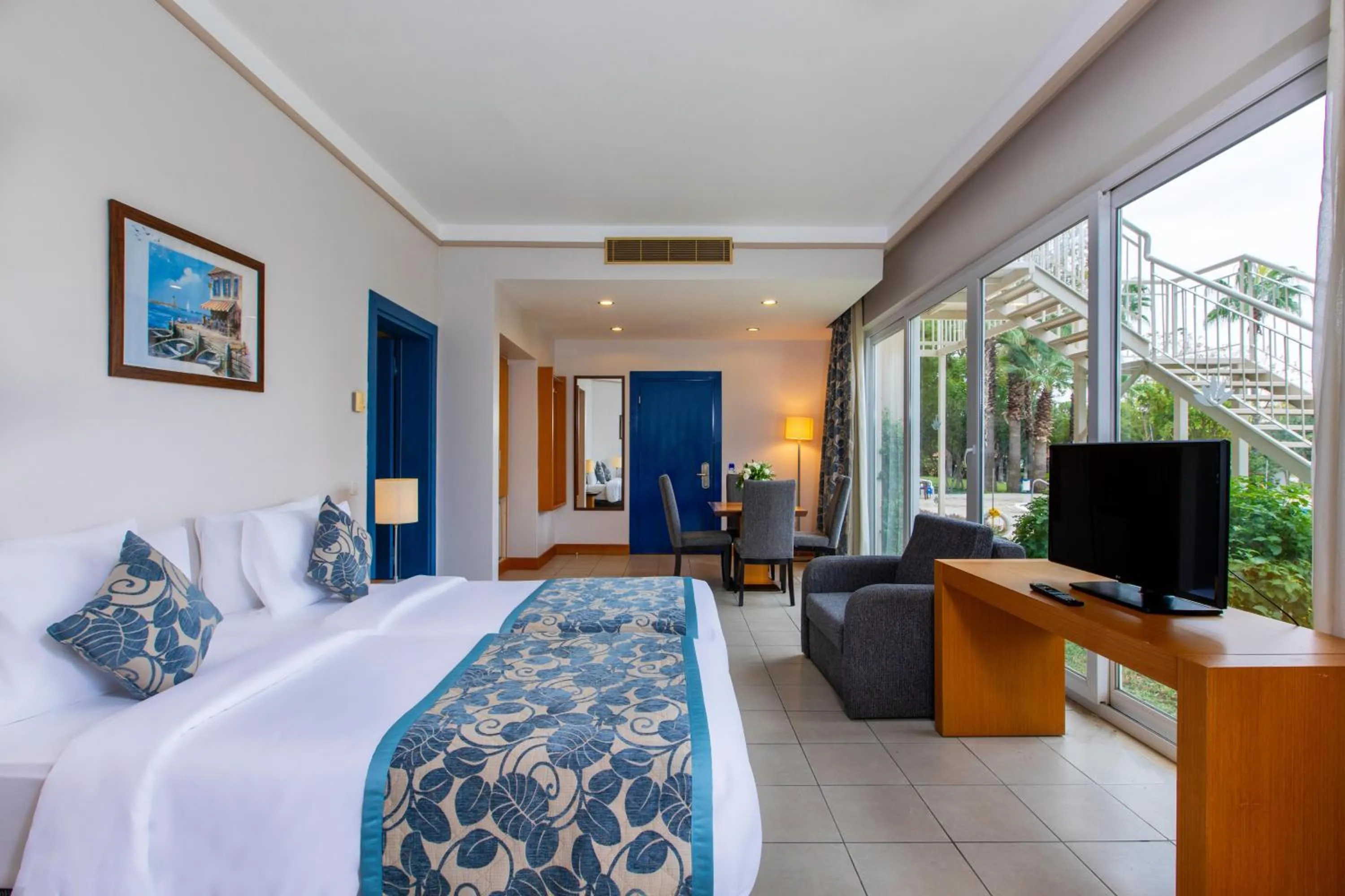 Photo of the whole room in Labranda Alantur