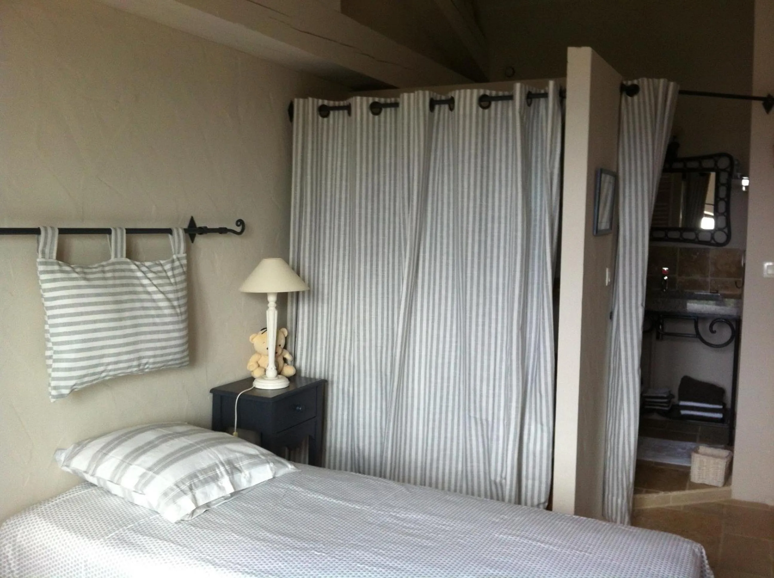 Bed in OUSTAU DE PIERA