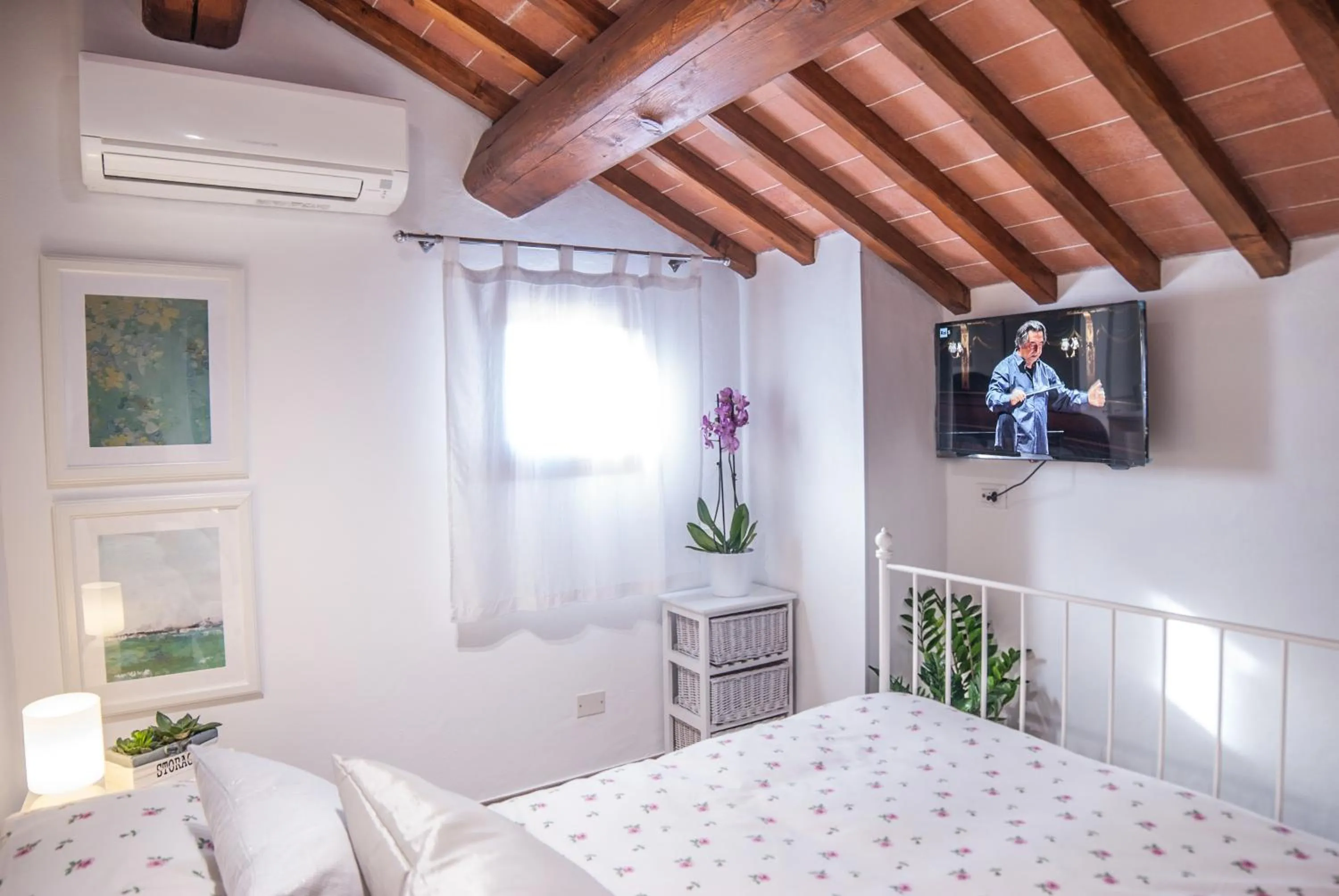 Bed in Cascine Home Holidays