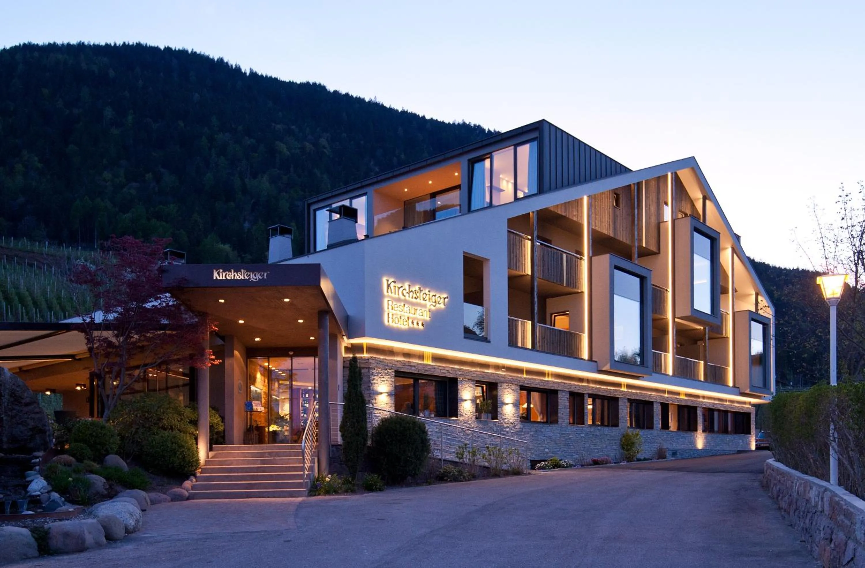 Facade/entrance in Hotel Restaurant Kirchsteiger
