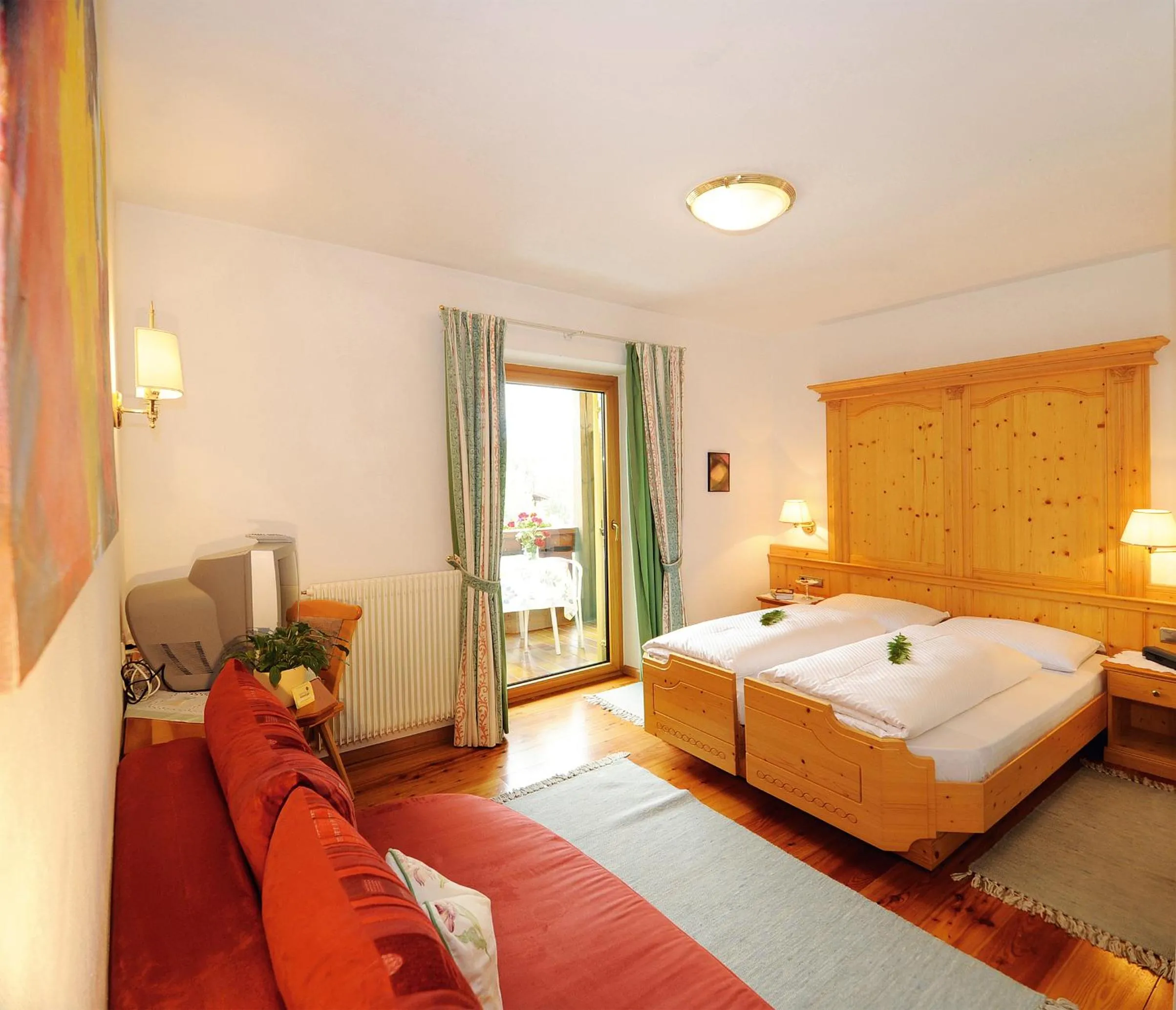 Photo of the whole room, Bed in Hotel Restaurant Kirchsteiger