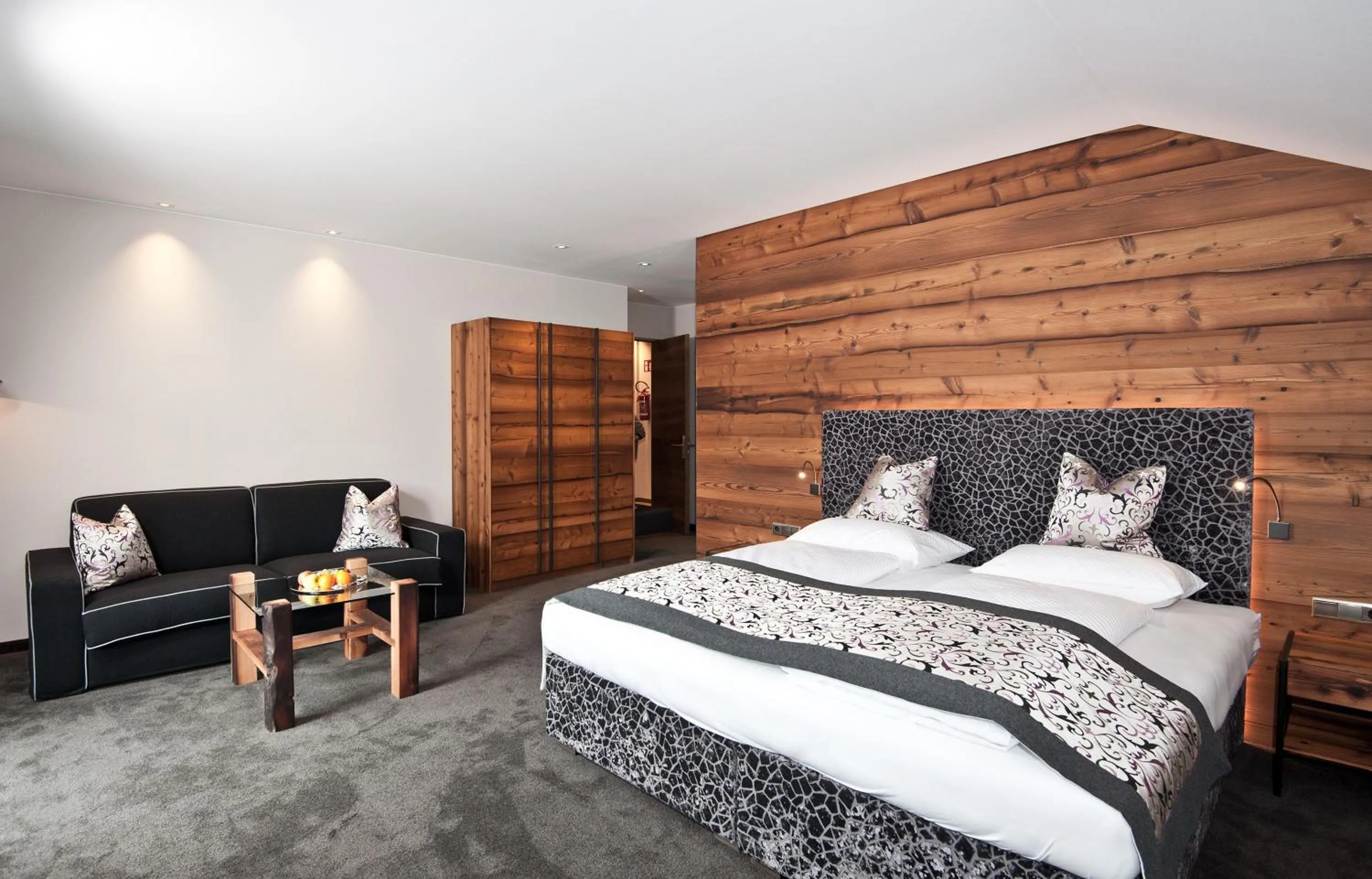 Bed in Hotel Restaurant Kirchsteiger