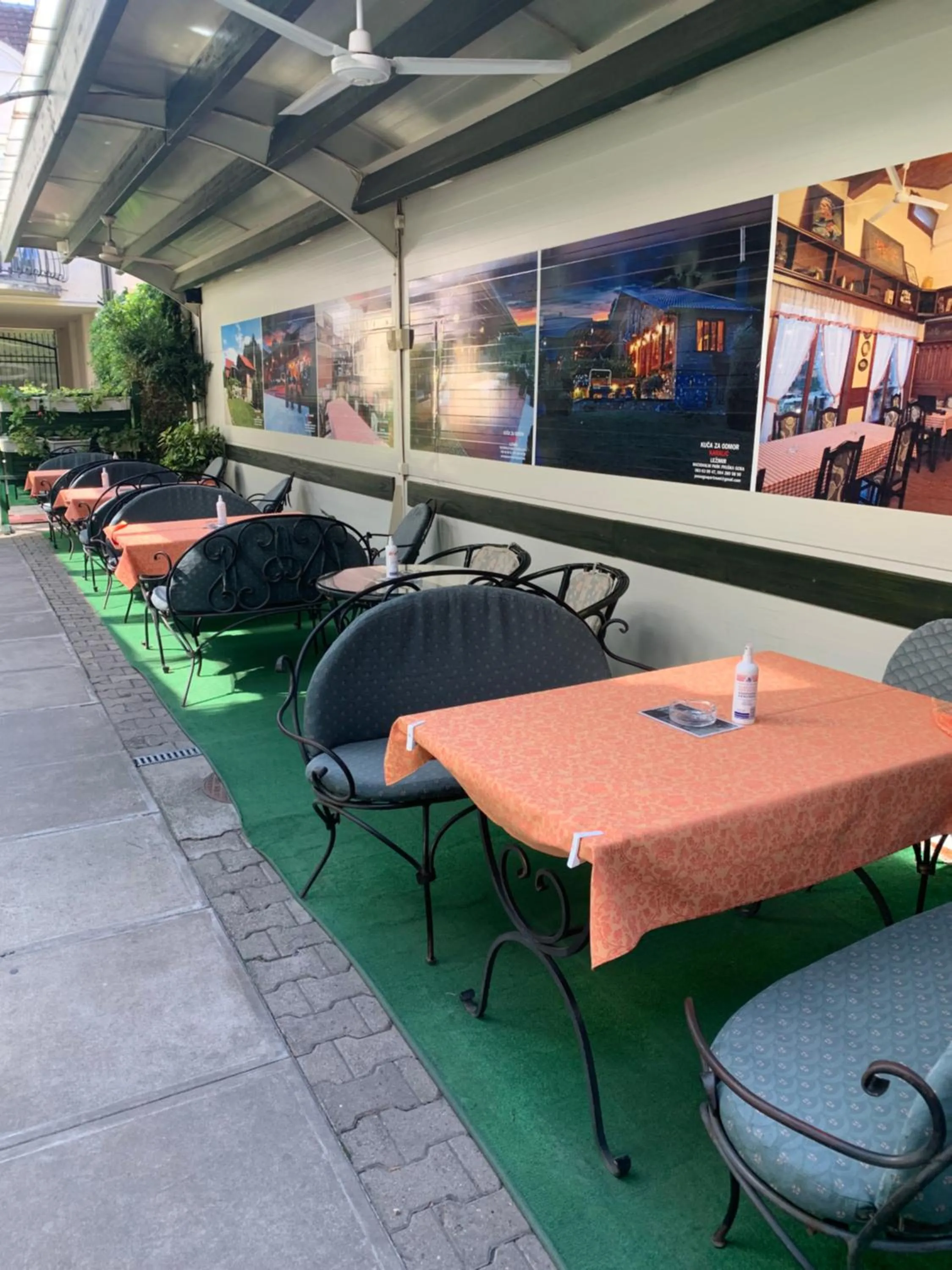 Seating area in Passage