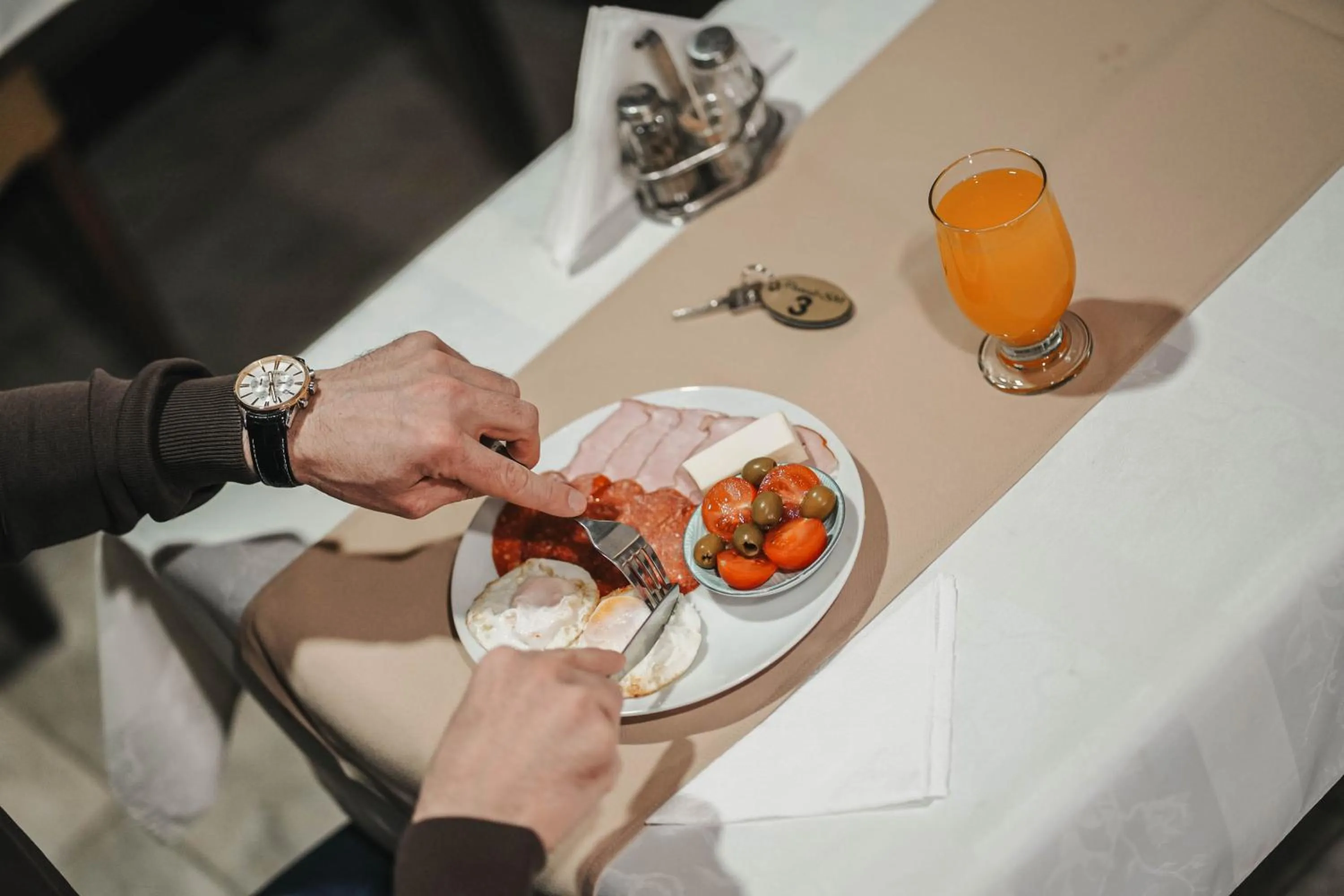Breakfast in Passage