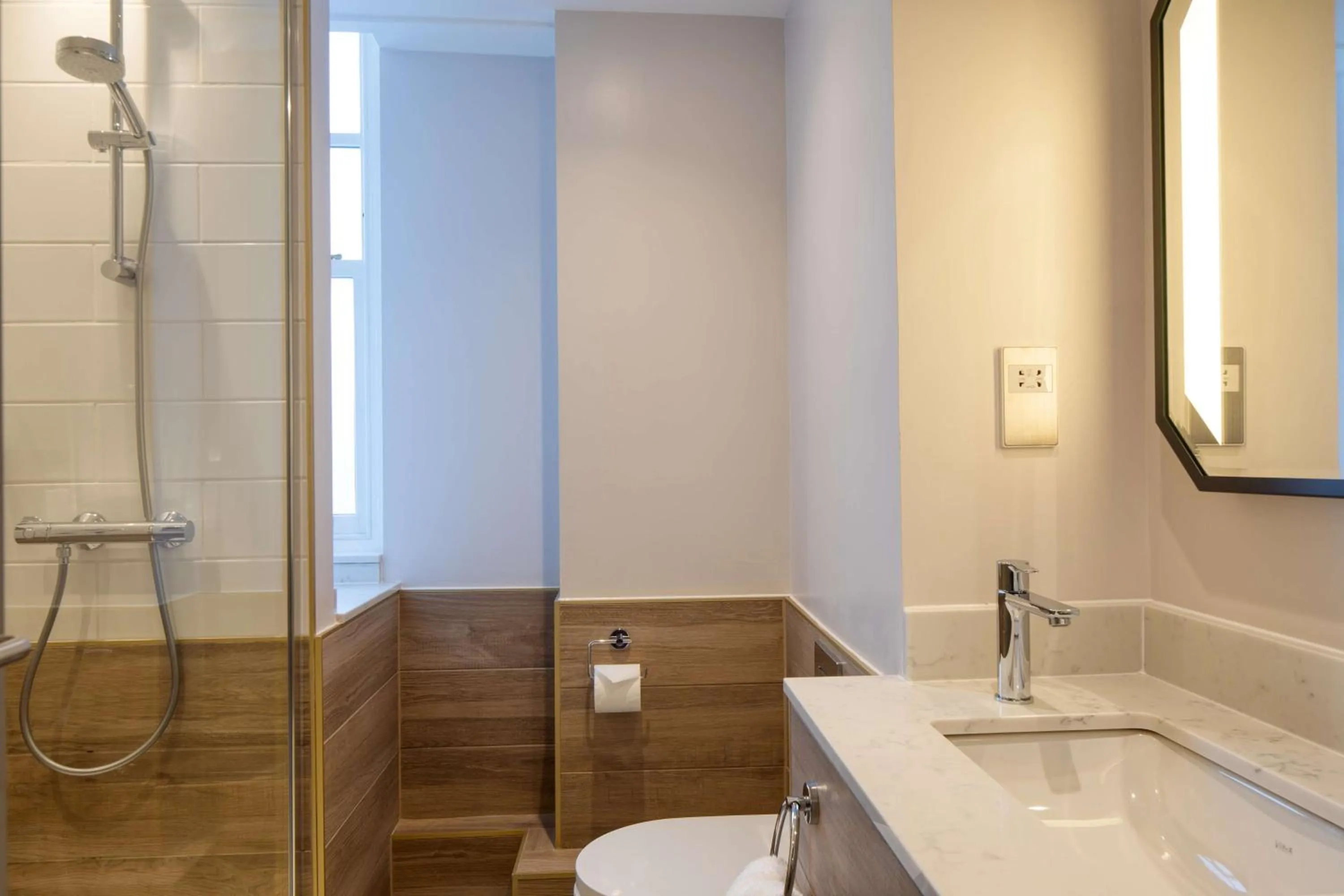 Bathroom in Hilton Nottingham Hotel