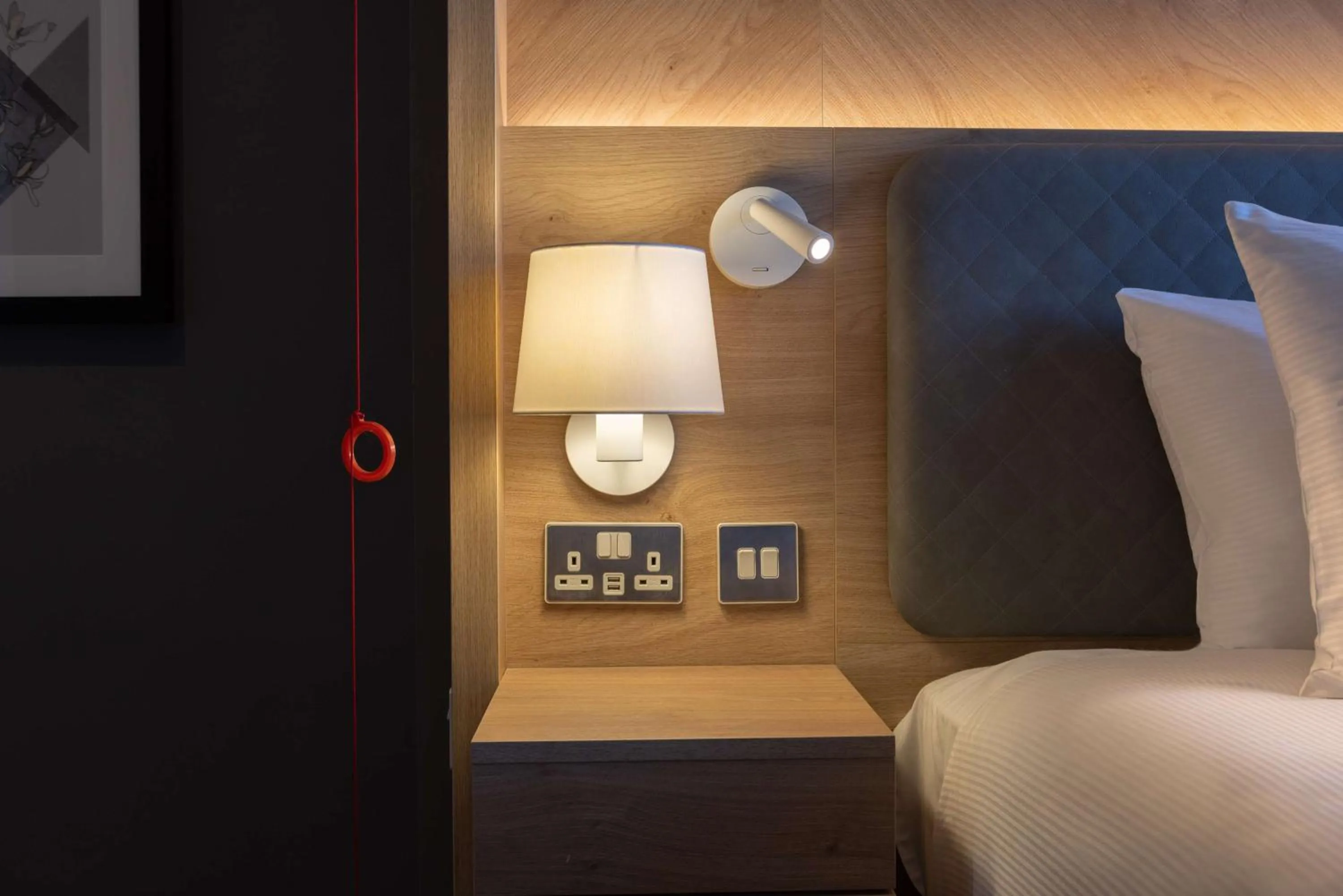 Bedroom, Bed in Hilton Nottingham Hotel