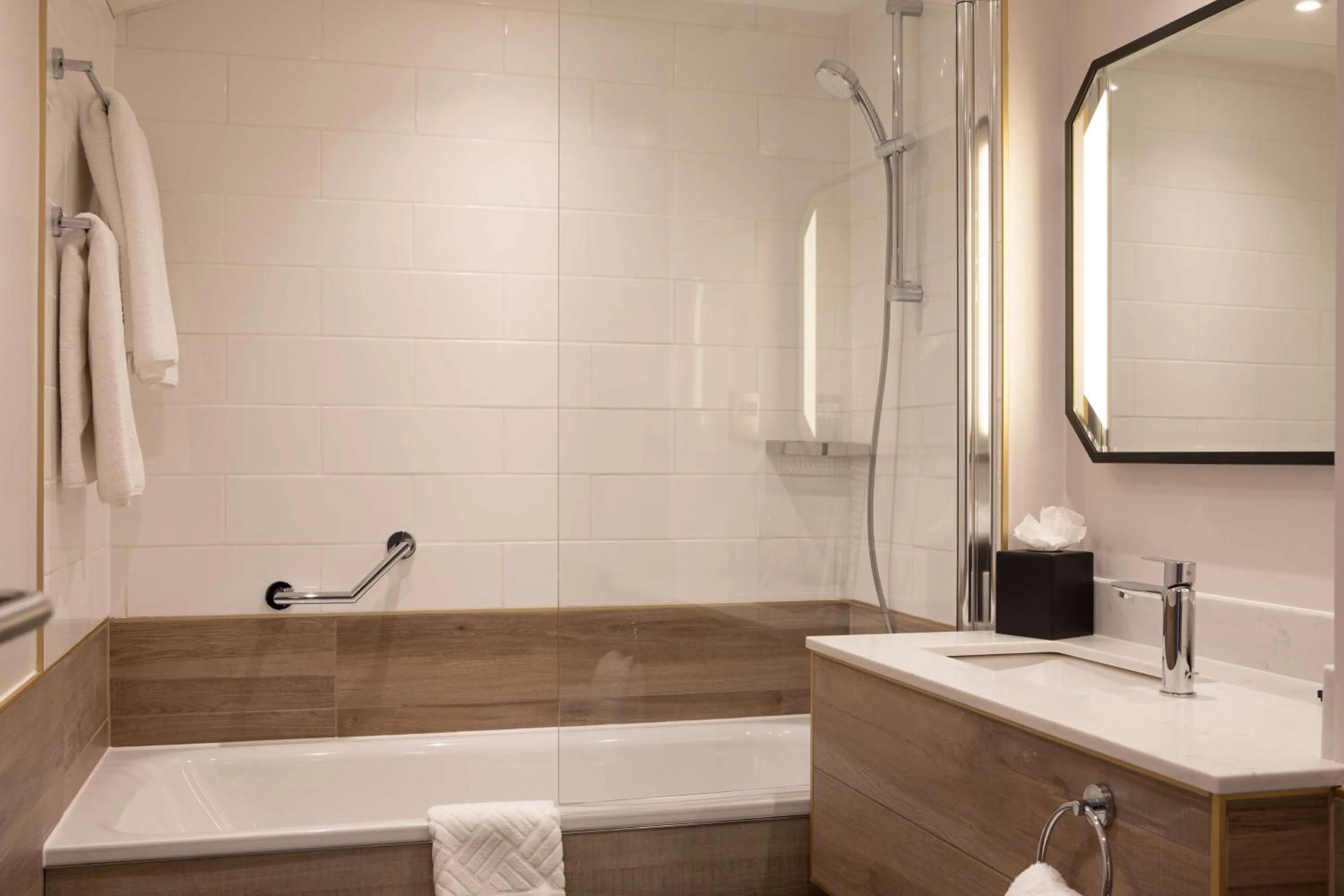 Bathroom in Hilton Nottingham Hotel