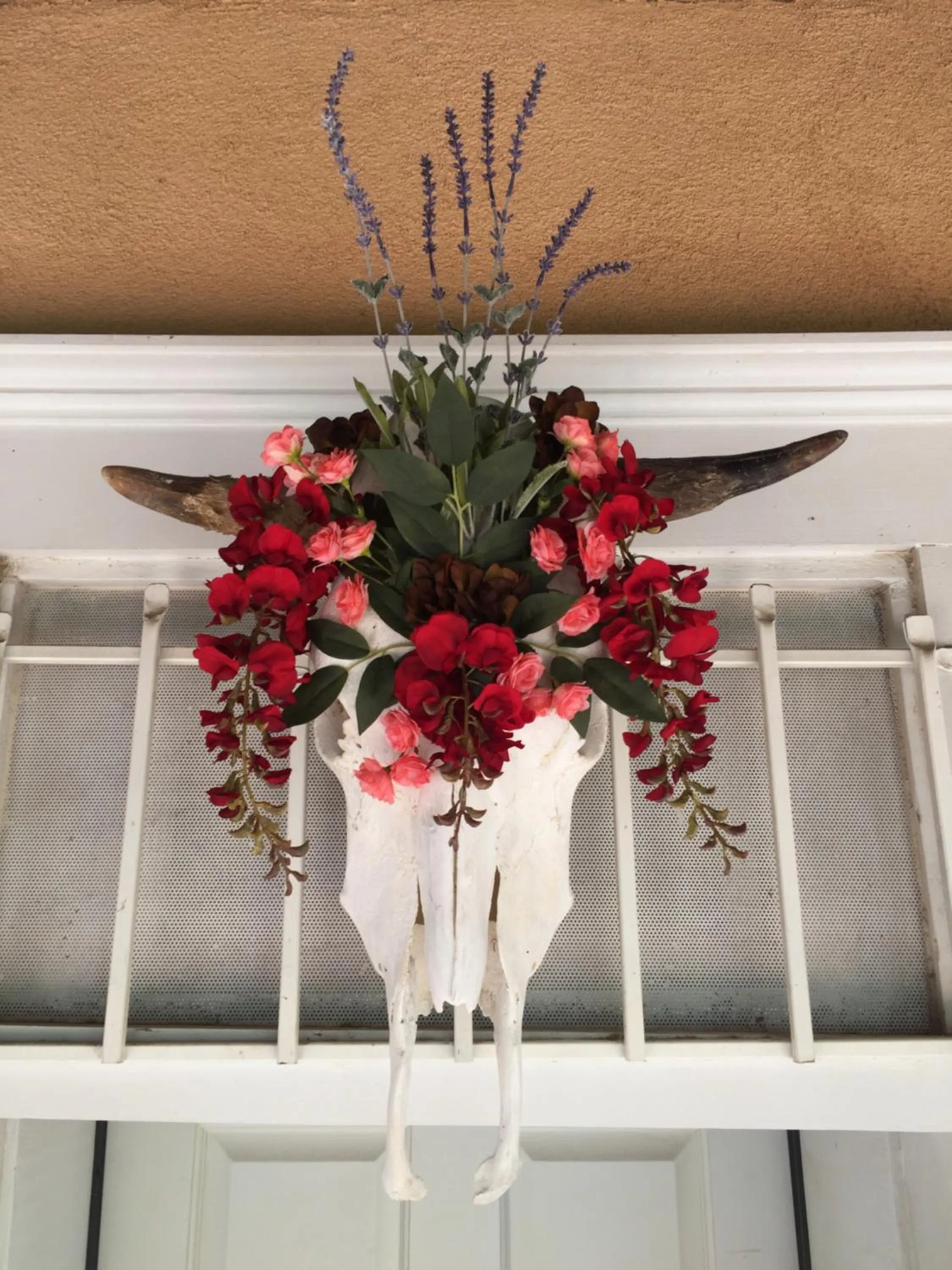 Decorative detail in Painted Lady Bed & Brew