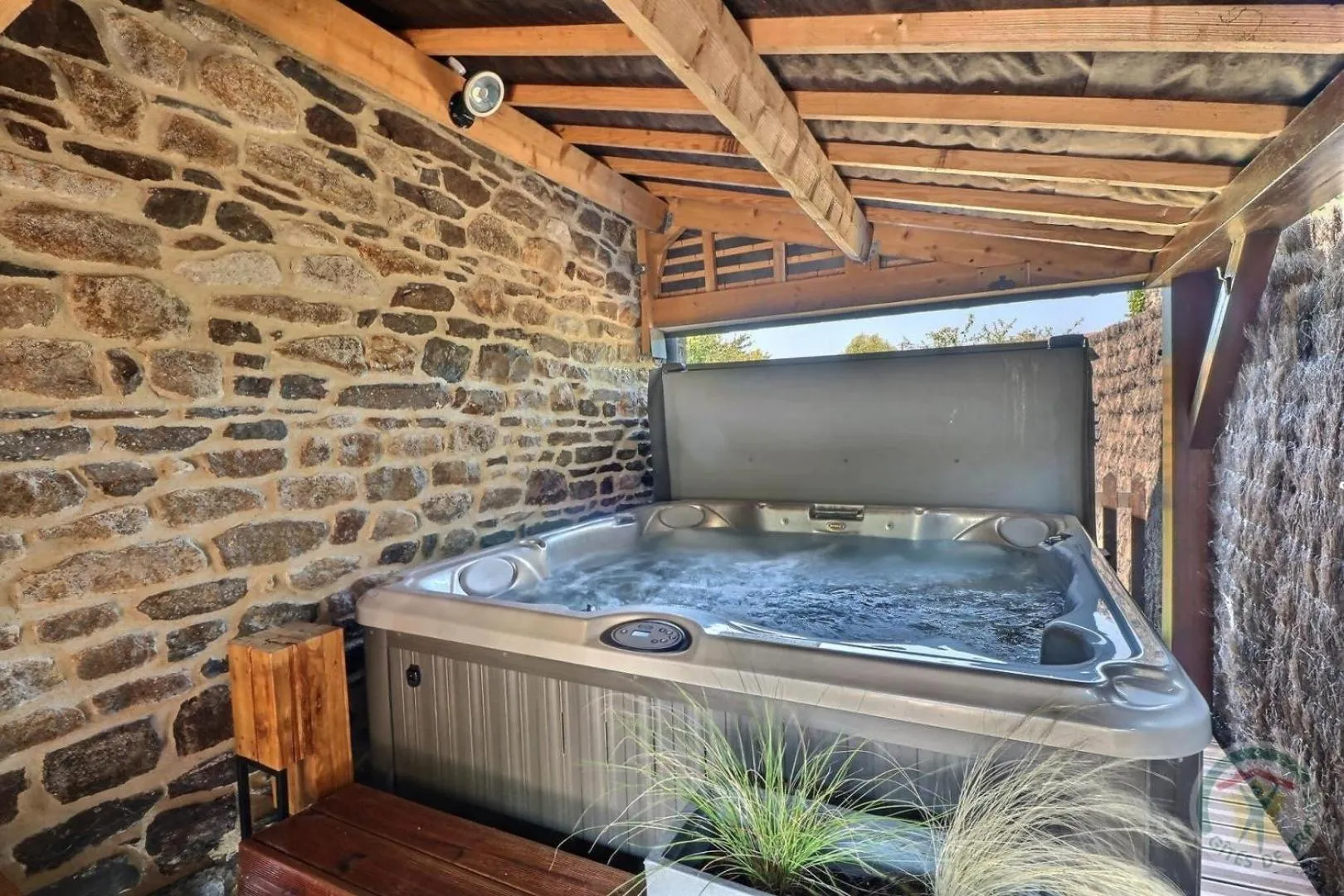 Hot Tub in Le Haut Pont de la Baie