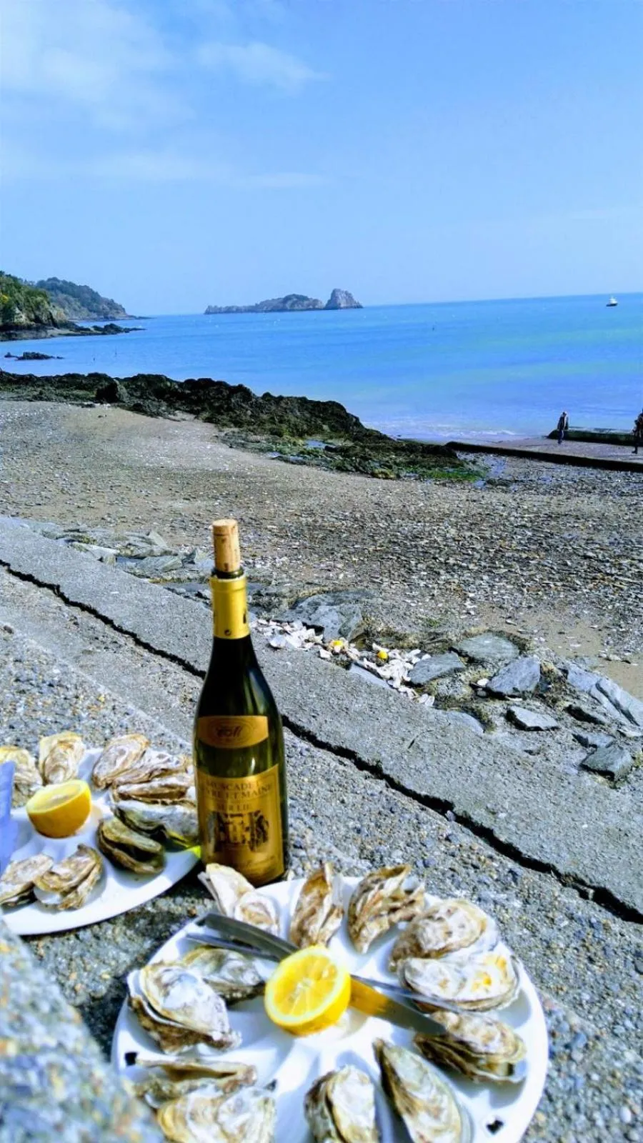 Nearby landmark in Le Haut Pont de la Baie