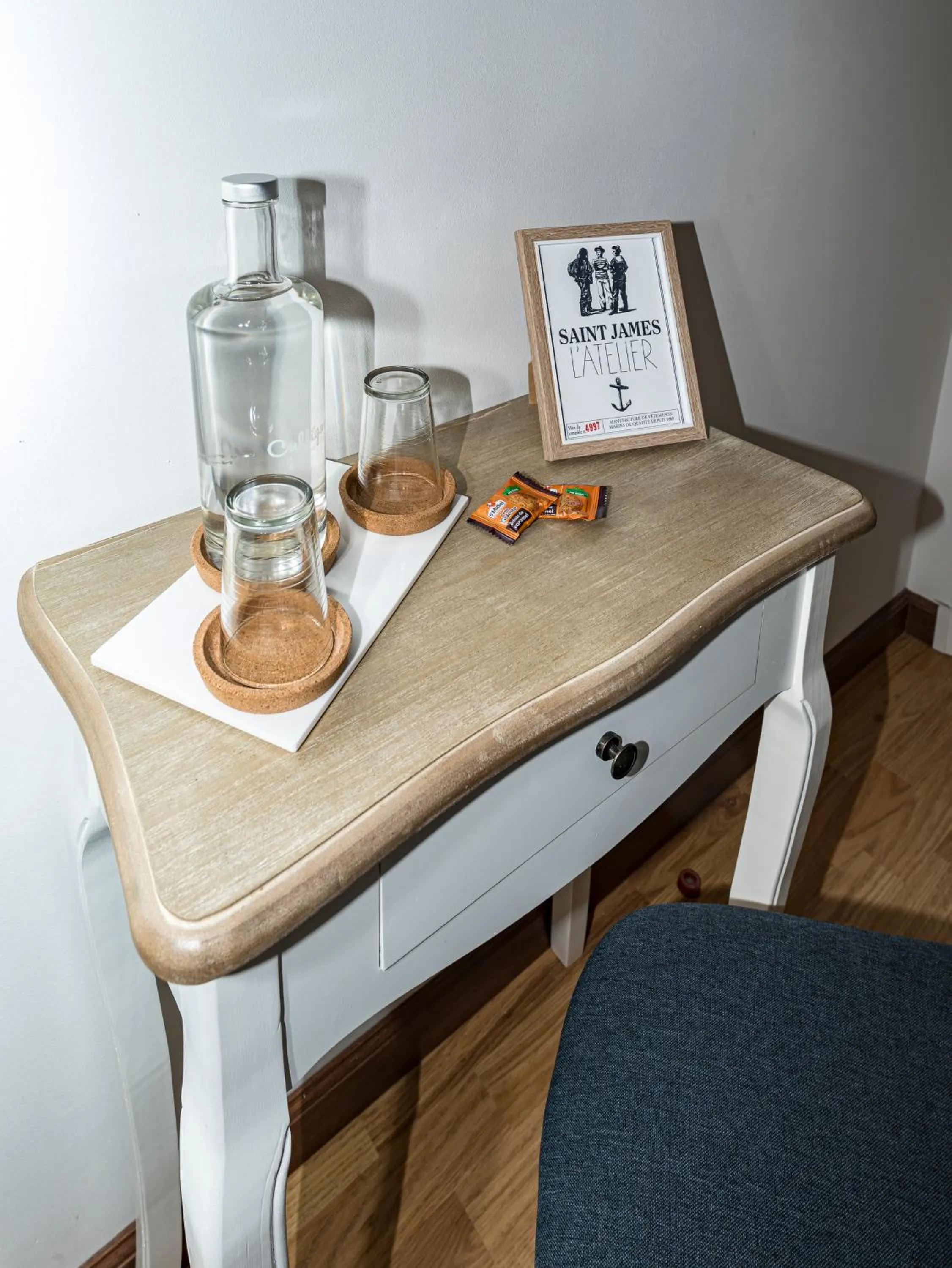 Decorative detail in Le Haut Pont de la Baie