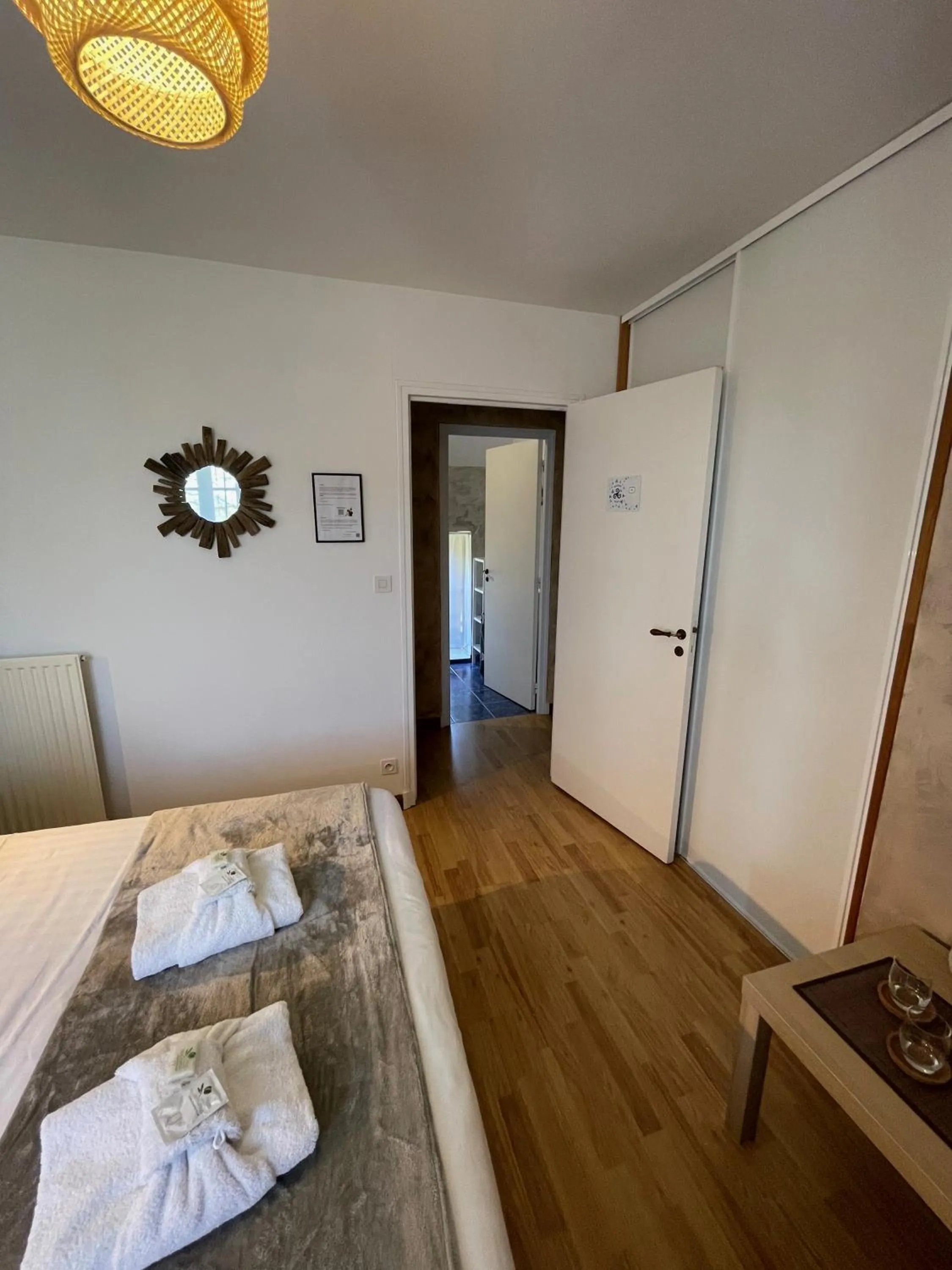 Photo of the whole room, Bed in Le Haut Pont de la Baie