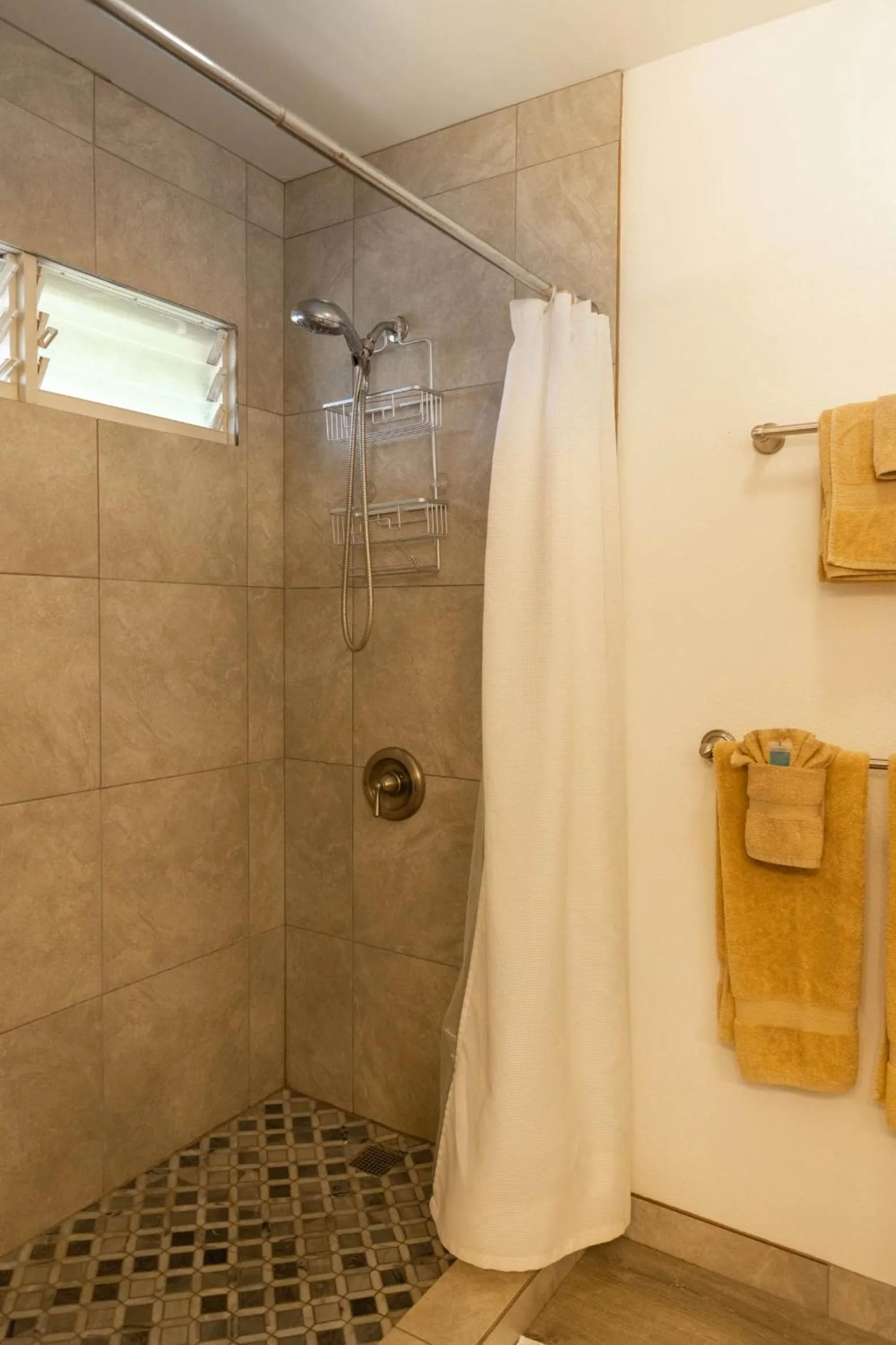 Shower in Puu Koa Palms vacation rental
