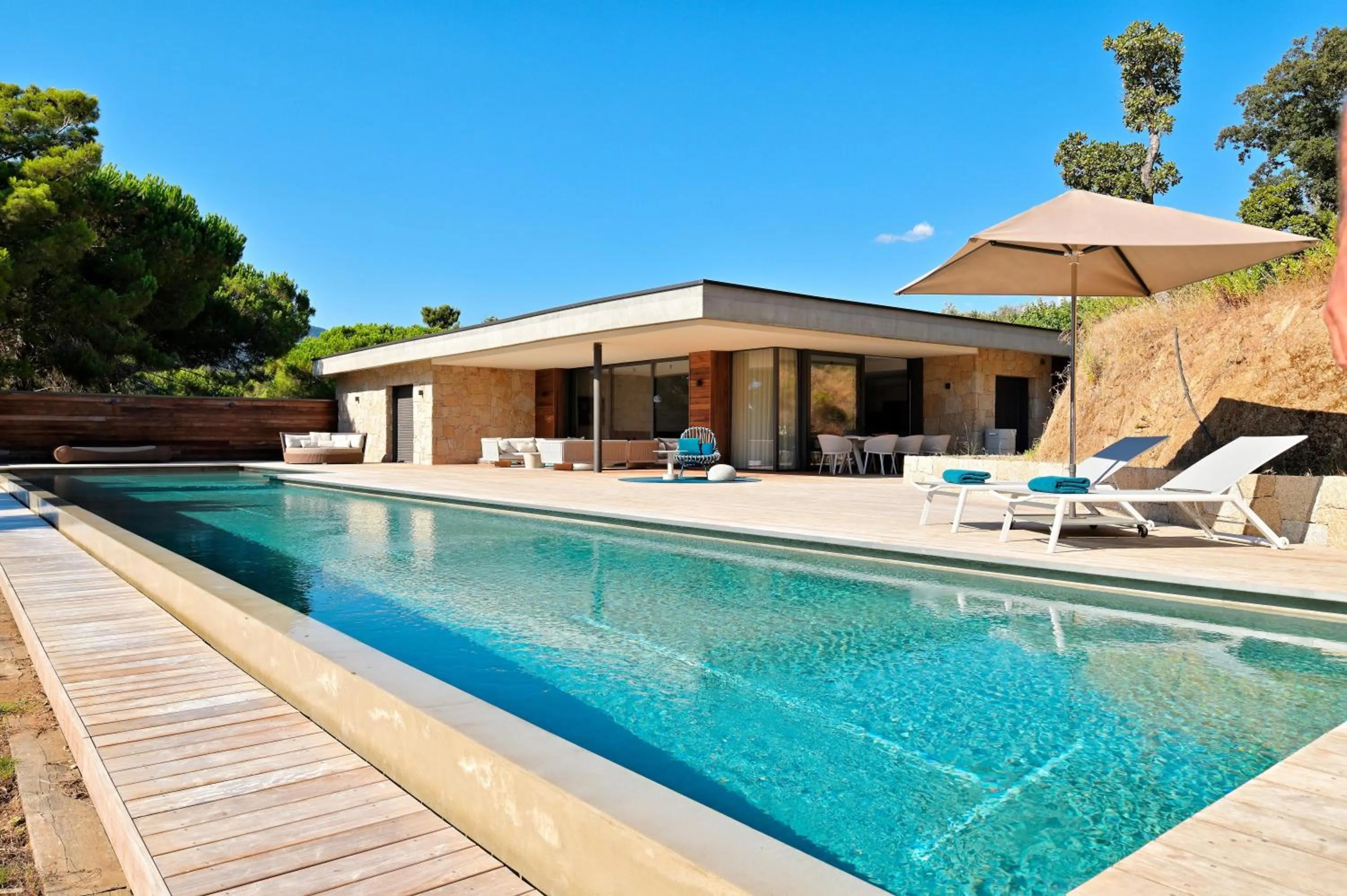 Property building in Hotel Bartaccia