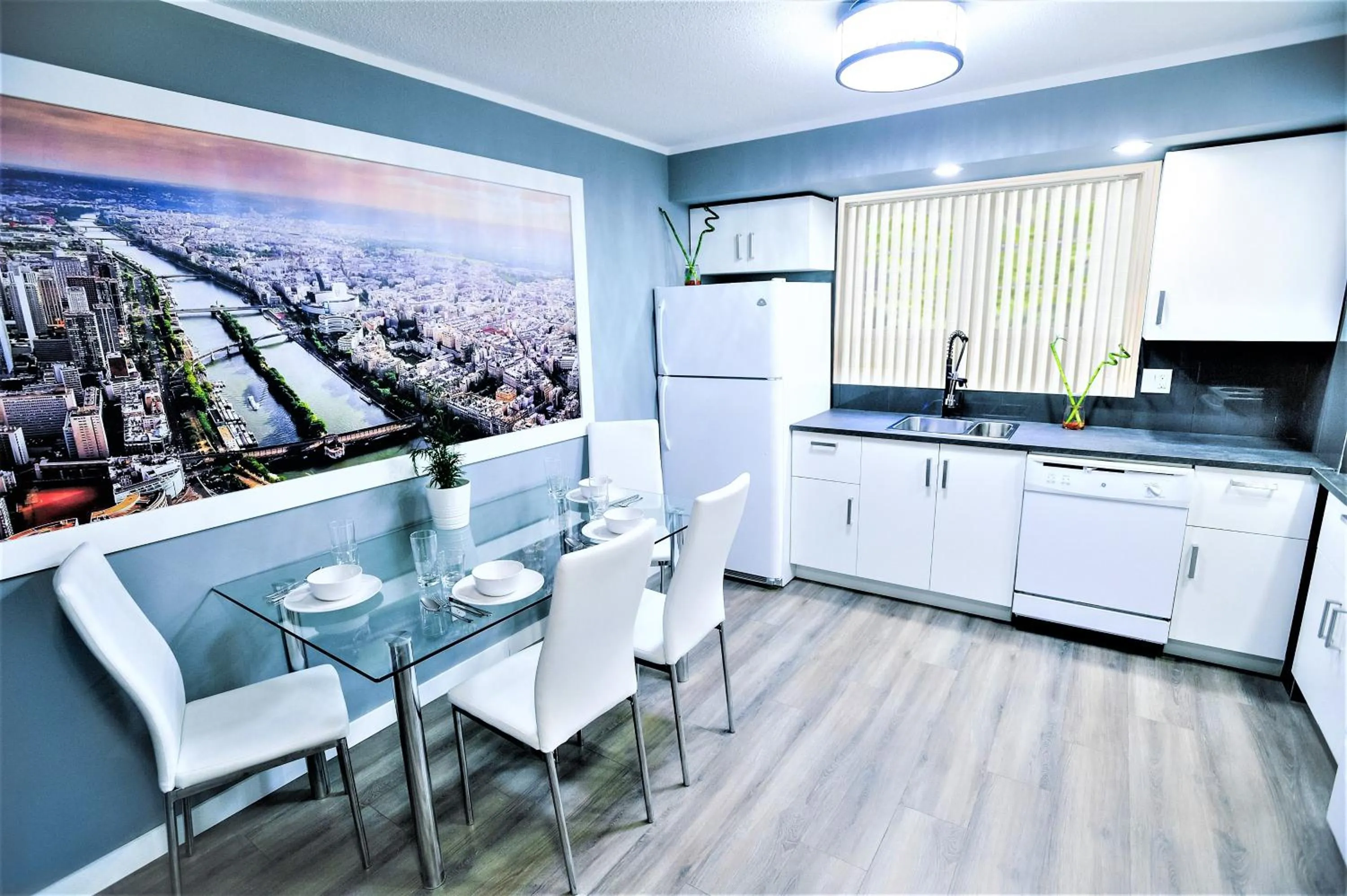Kitchen or kitchenette in The Modern Spot