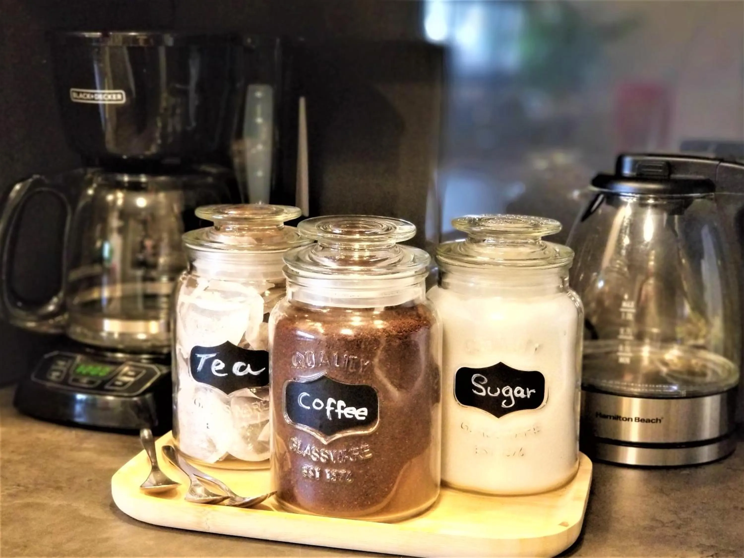 Coffee/tea facilities in The Modern Spot