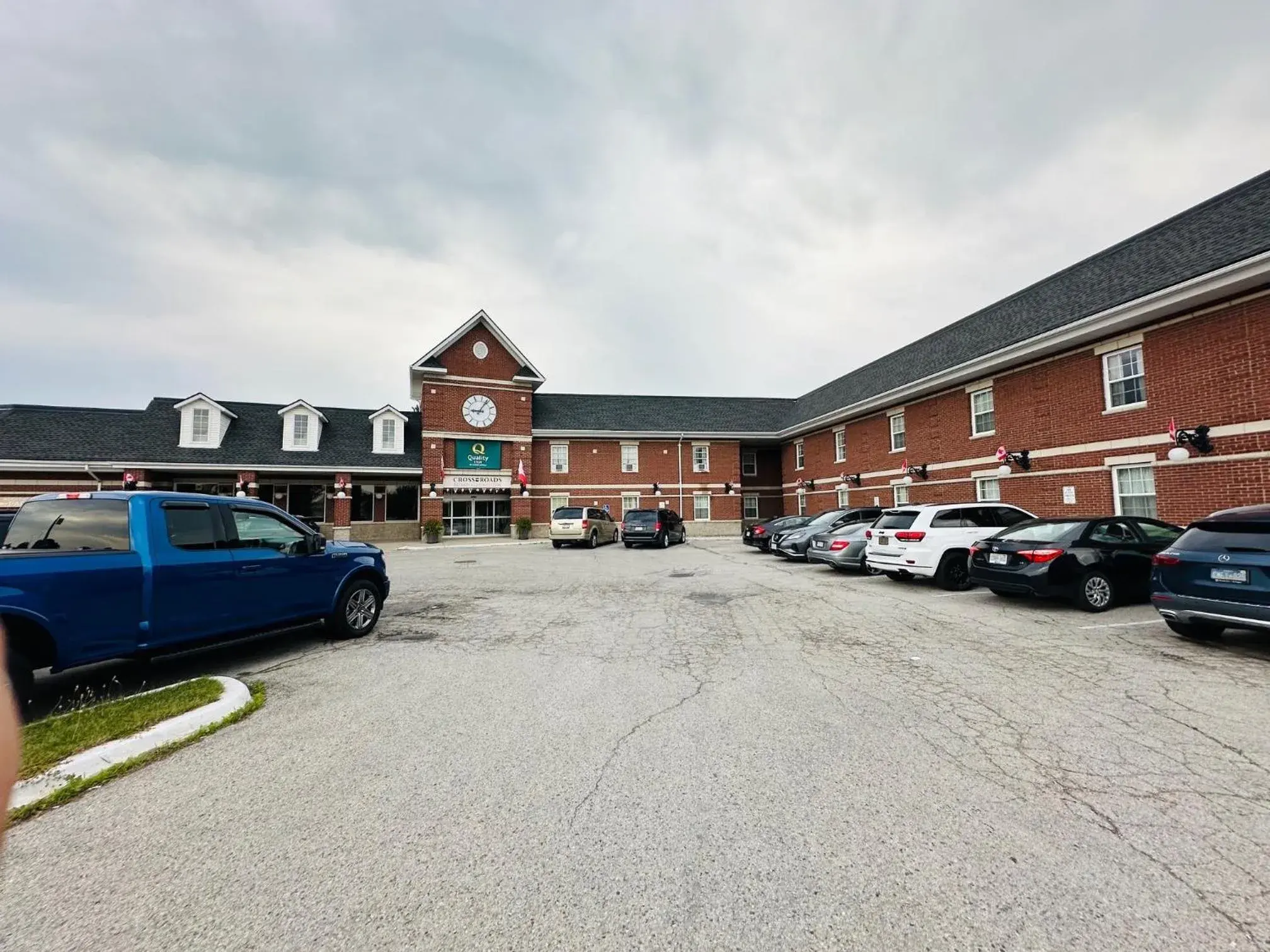 Property building in Quality Inn Property building in Quality Inn