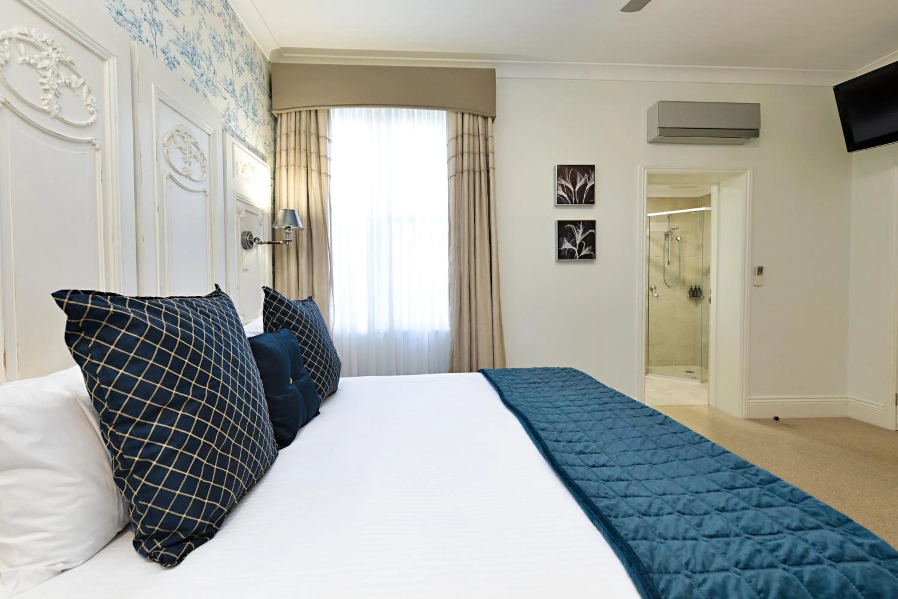 Bed in Twelve on Albert