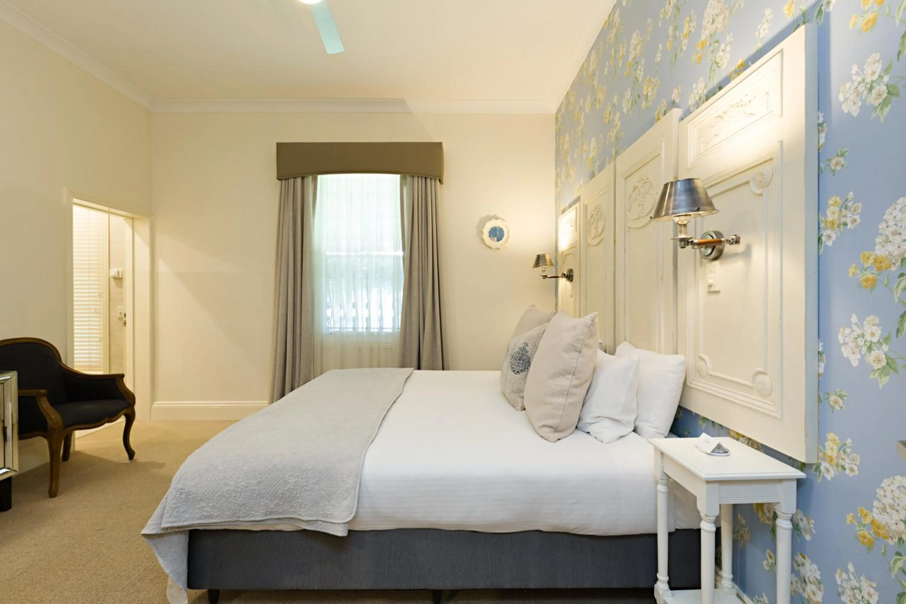 Bed in Twelve on Albert