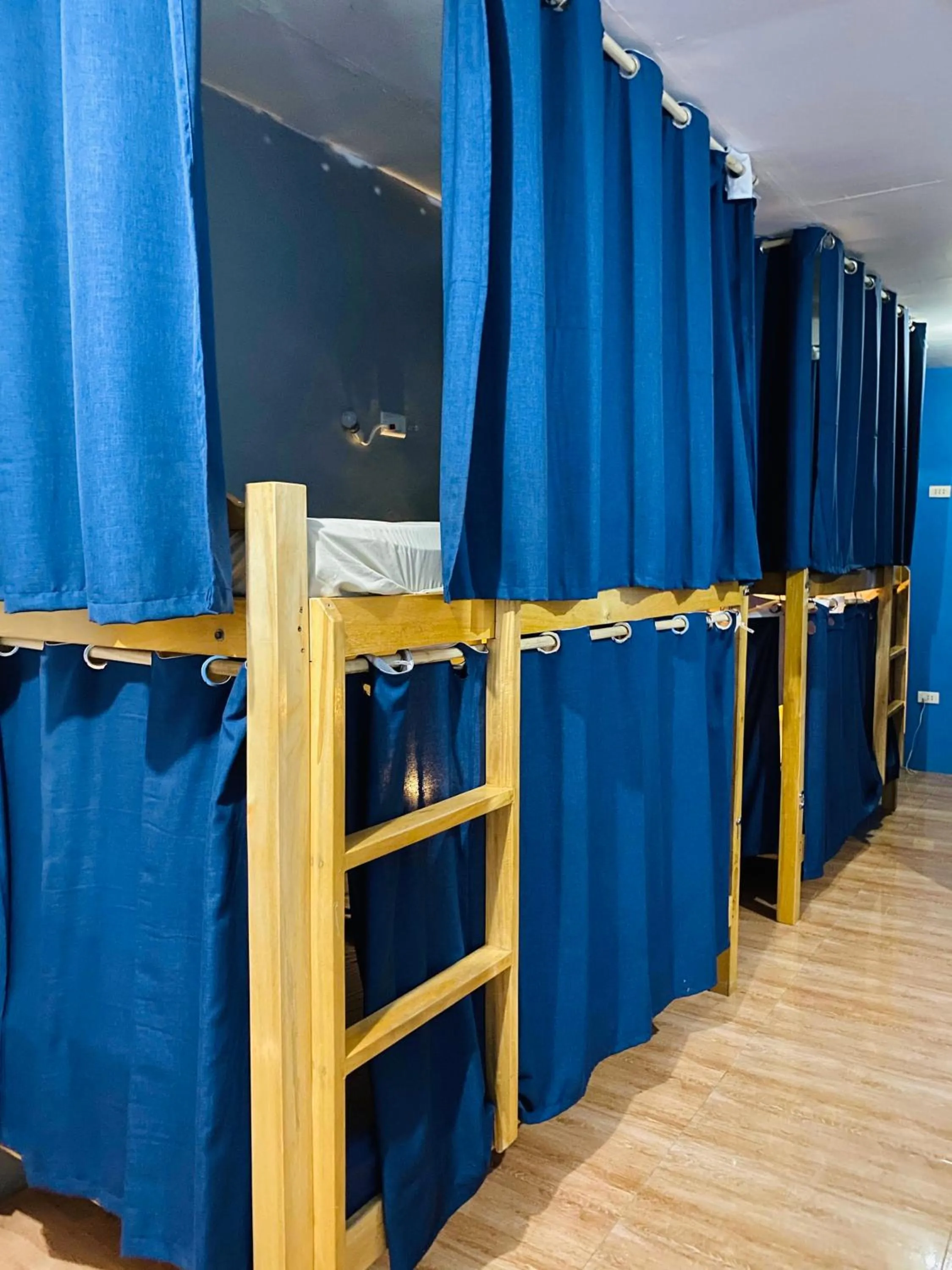 Bed in 8-Bed Mixed Dormitory Room in Ananas Guesthouse