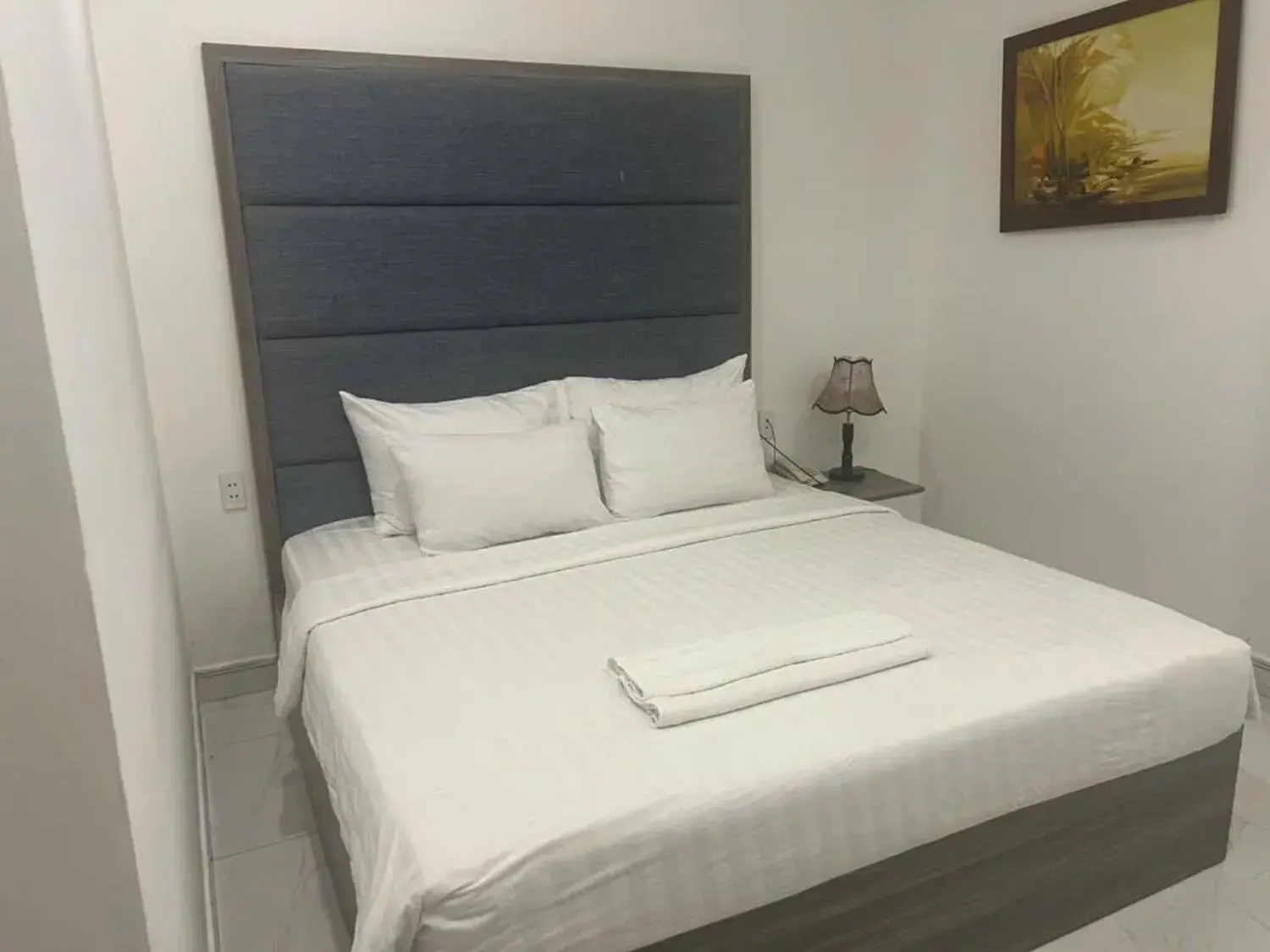 Bed in White Diamond Airport Hotel - TSN Bed in White Diamond Airport Hotel - TSN