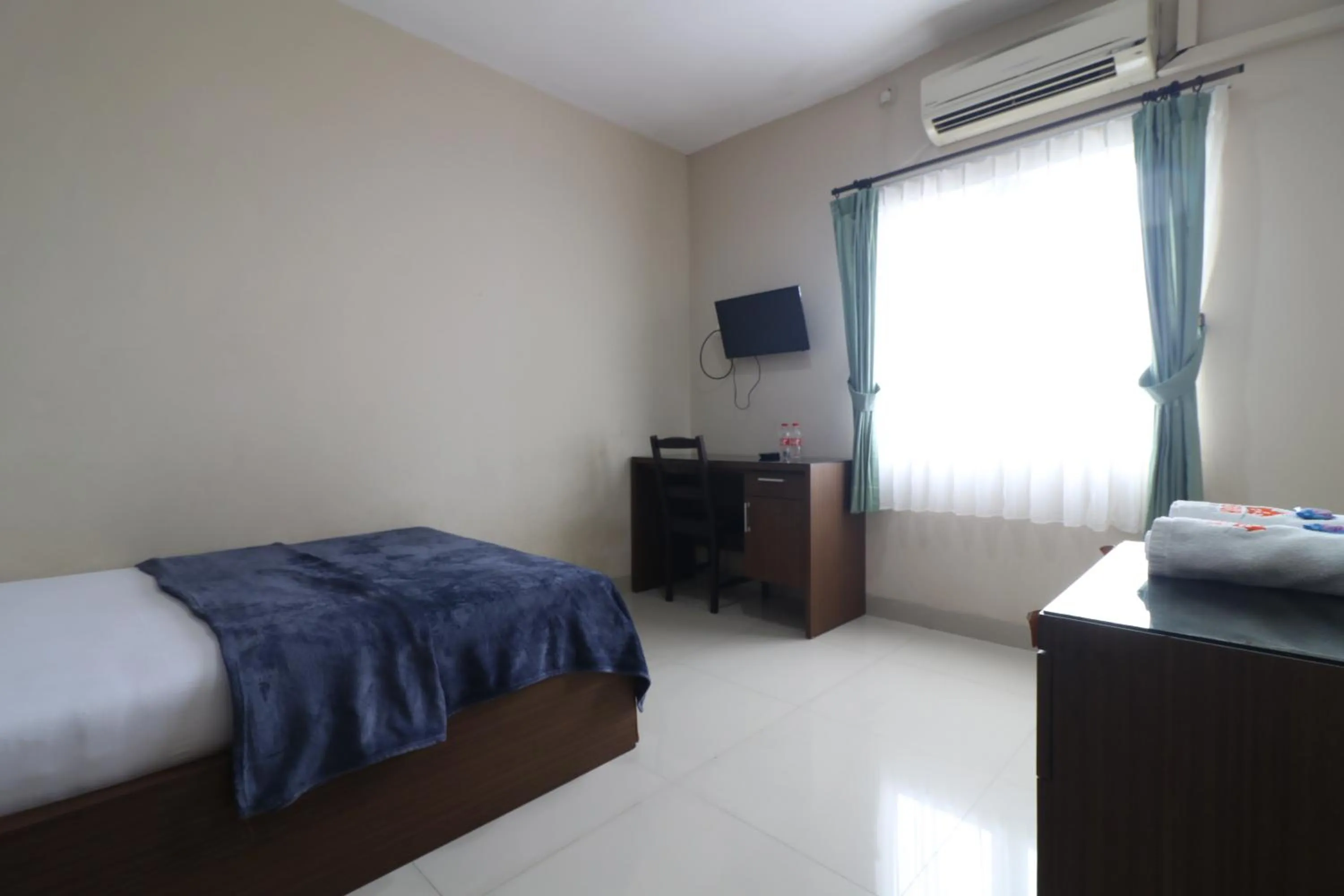 Photo of the whole room, Bed in Bedur Homestay Syariah