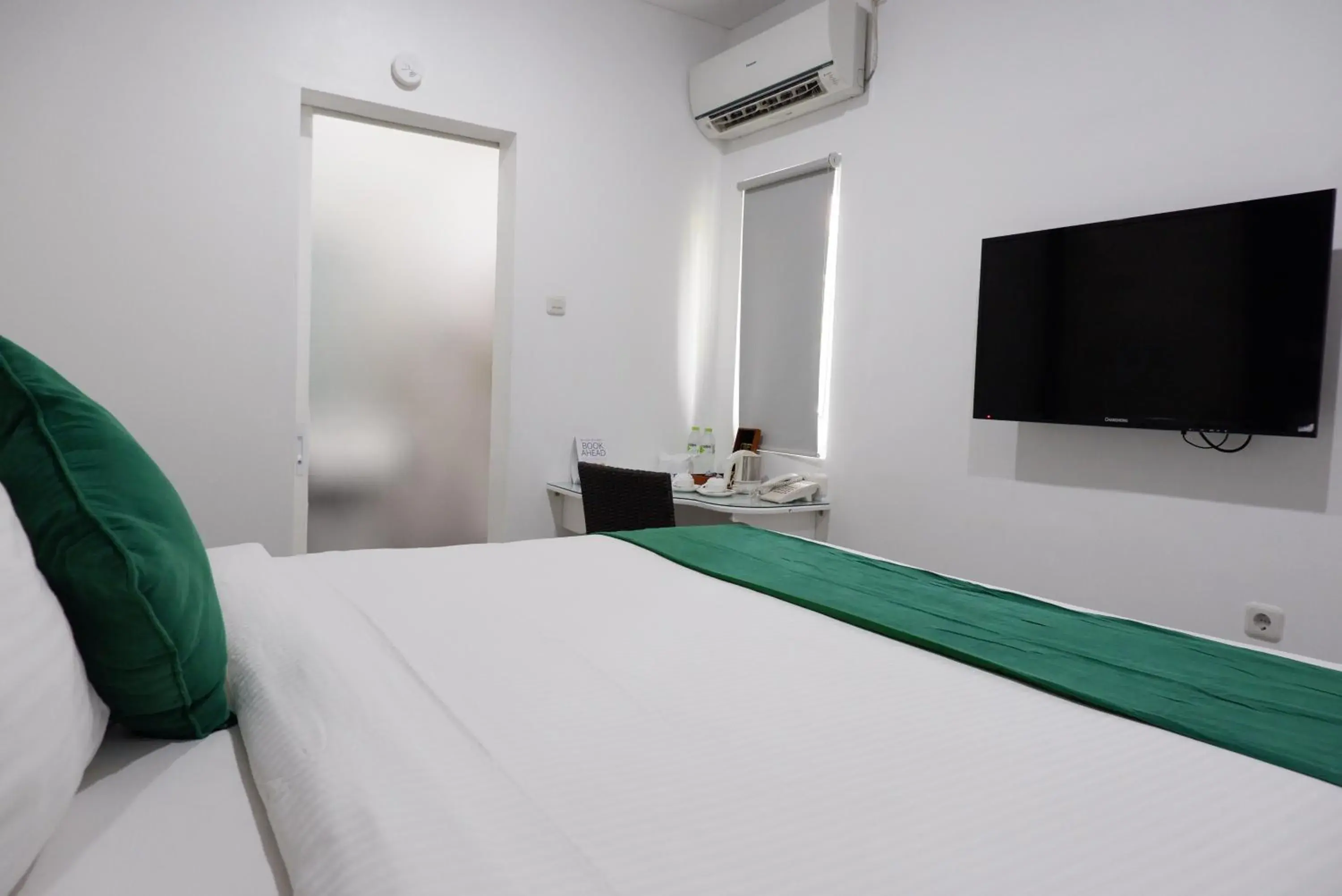 Photo of the whole room, Bed in Ara Inn Bed And Breakfast by ecommerceloka Photo of the whole room, Bed in Ara Inn Bed And Breakfast by ecommerceloka