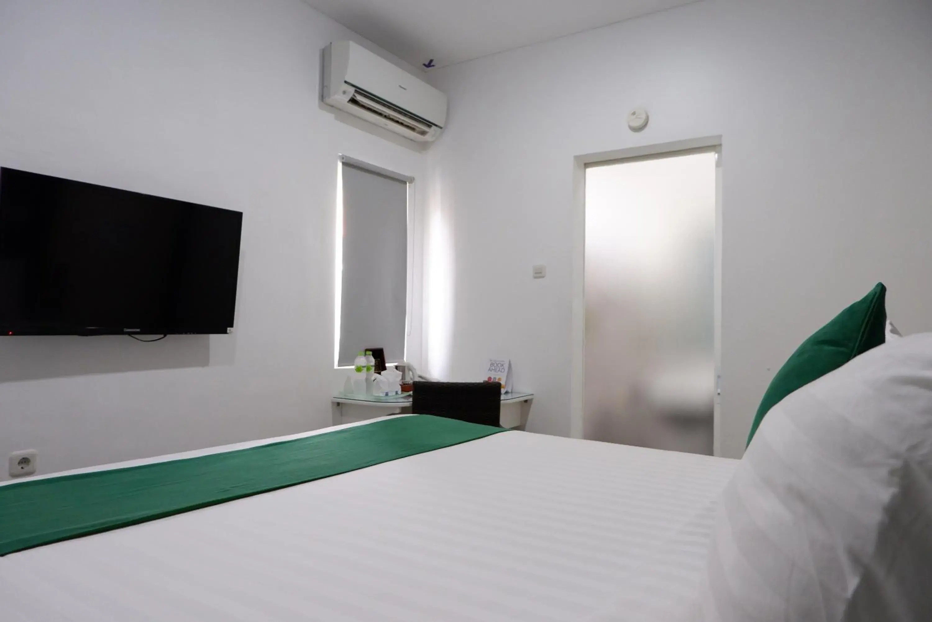 Bedroom, Bed in Ara Inn Bed And Breakfast by ecommerceloka Bedroom, Bed in Ara Inn Bed And Breakfast by ecommerceloka