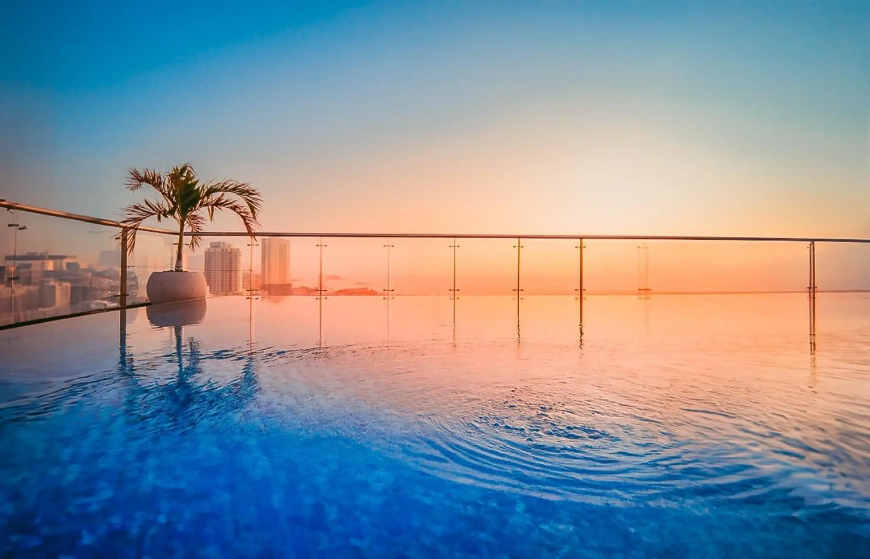 Junior Suite Twin with Sea View and Balcony in Areca Hotel Nha Trang Junior Suite Twin with Sea View and Balcony in Areca Hotel Nha Trang