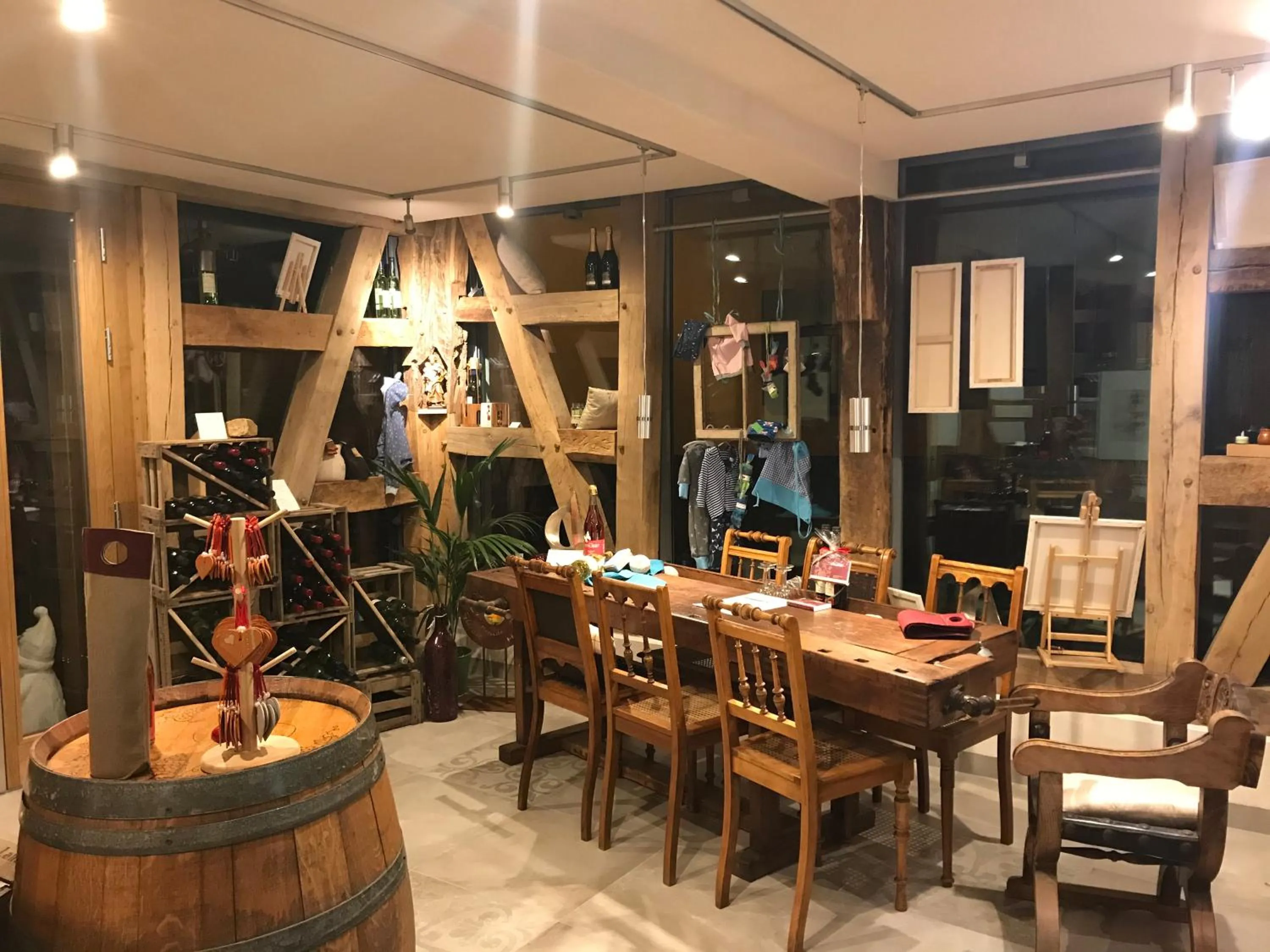 On-site shops in Schmuckkästle am Hafen