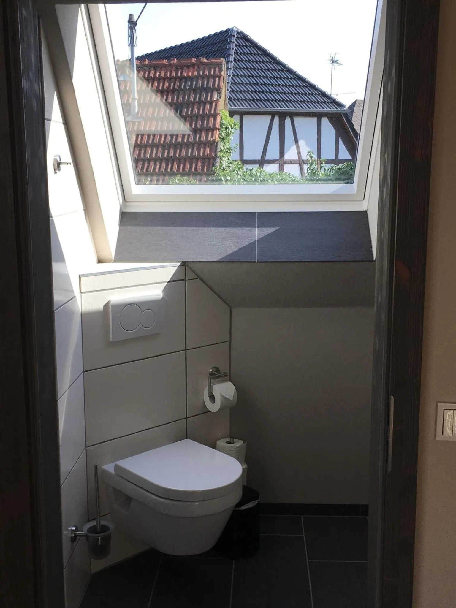 Toilet in Schmuckkästle am Hafen