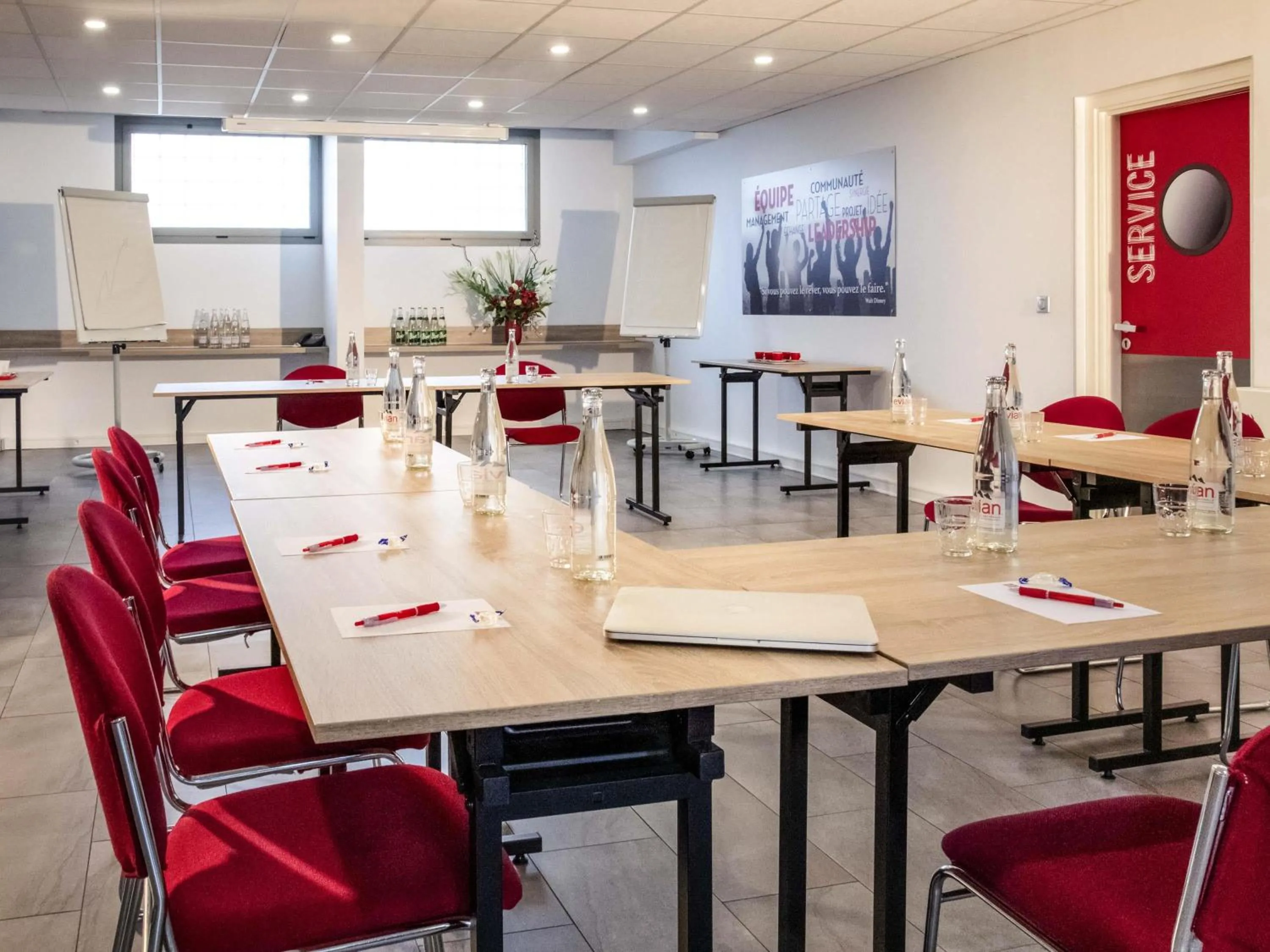 Meeting/conference room in IBIS Cannes Mouans Sartoux Piscine parking gratuit