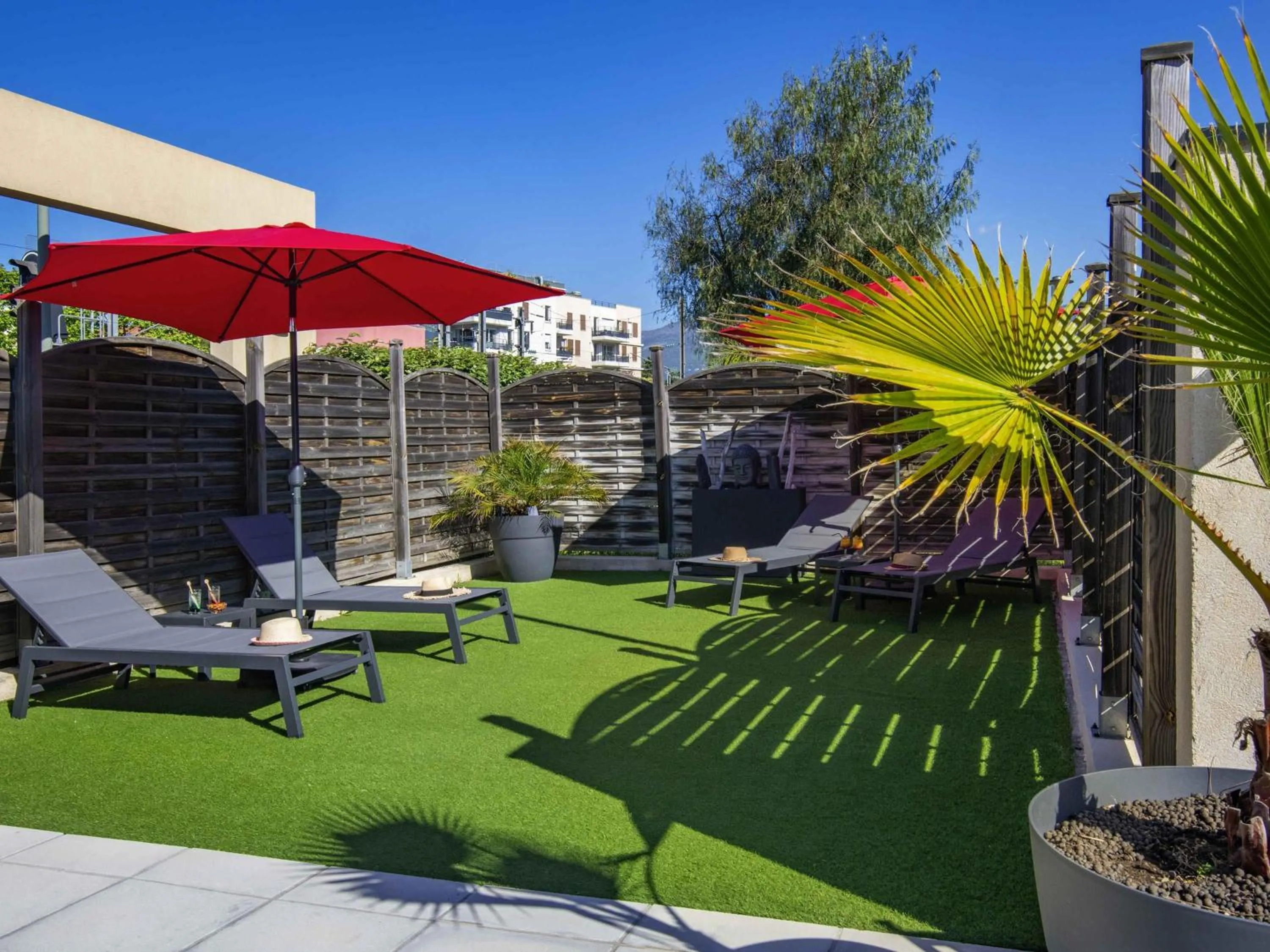 Other in IBIS Cannes Mouans Sartoux Piscine parking gratuit