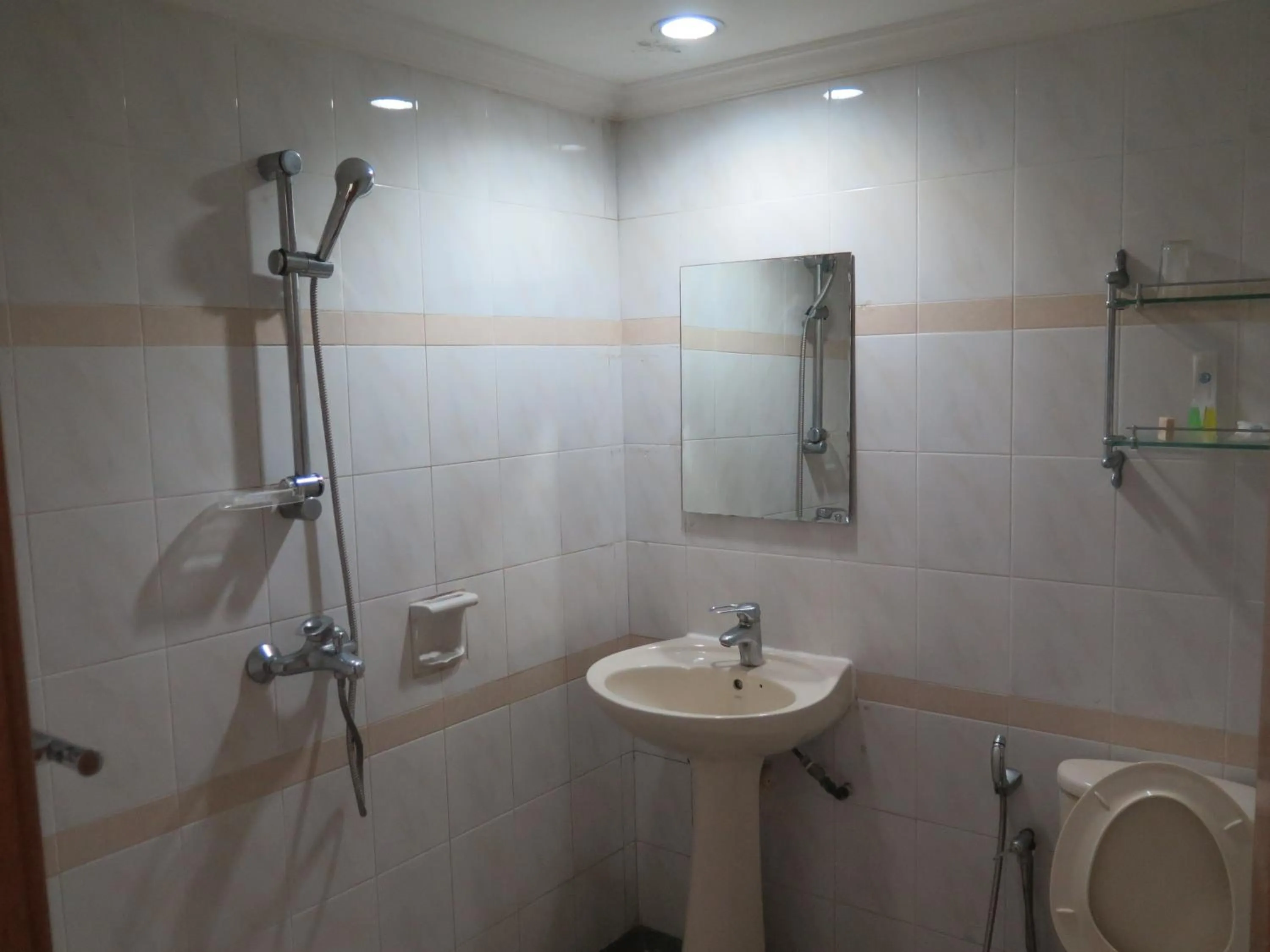 Shower in Sea View Resort Hotel & Apartments