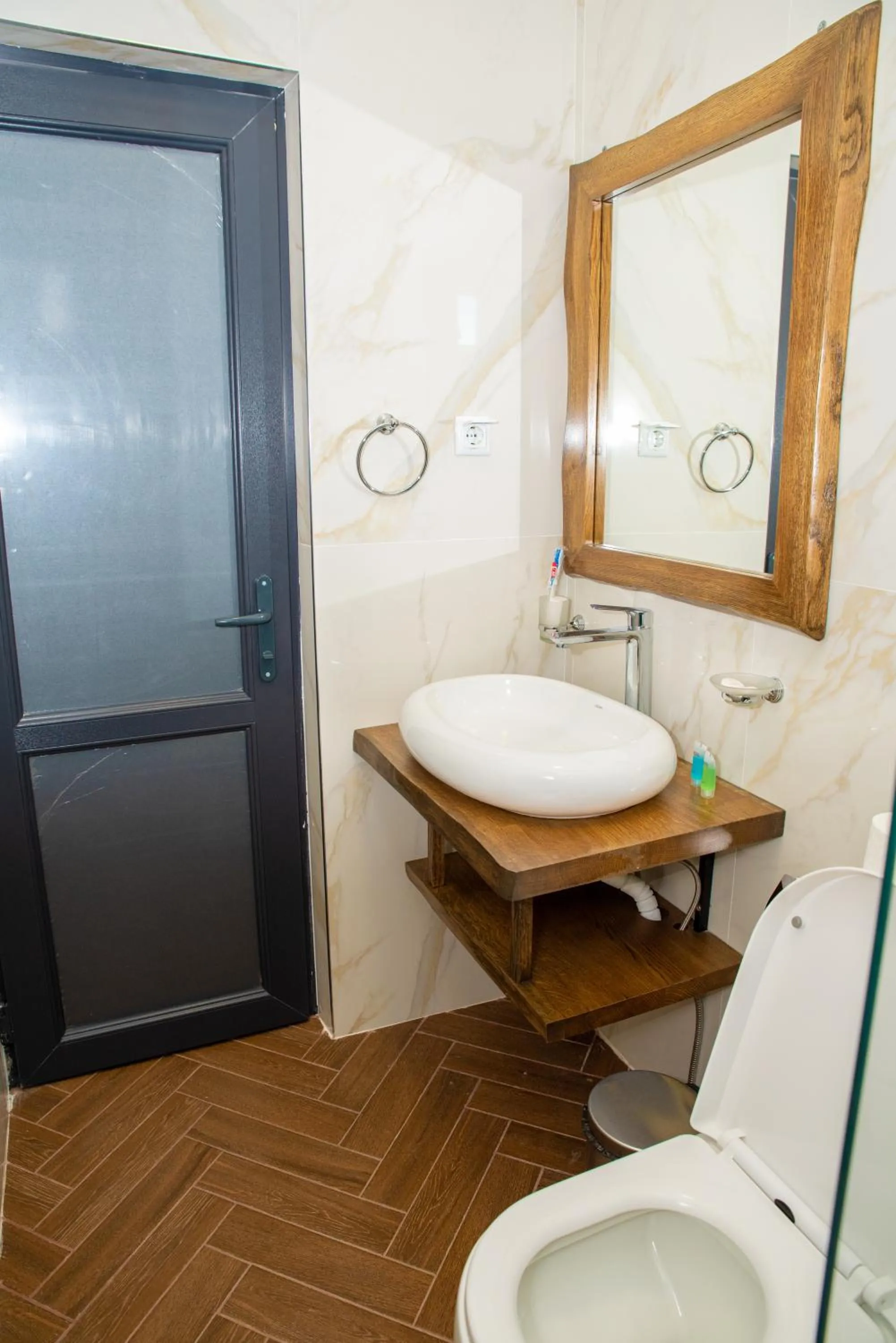 Toilet in Khoreayi Dzor