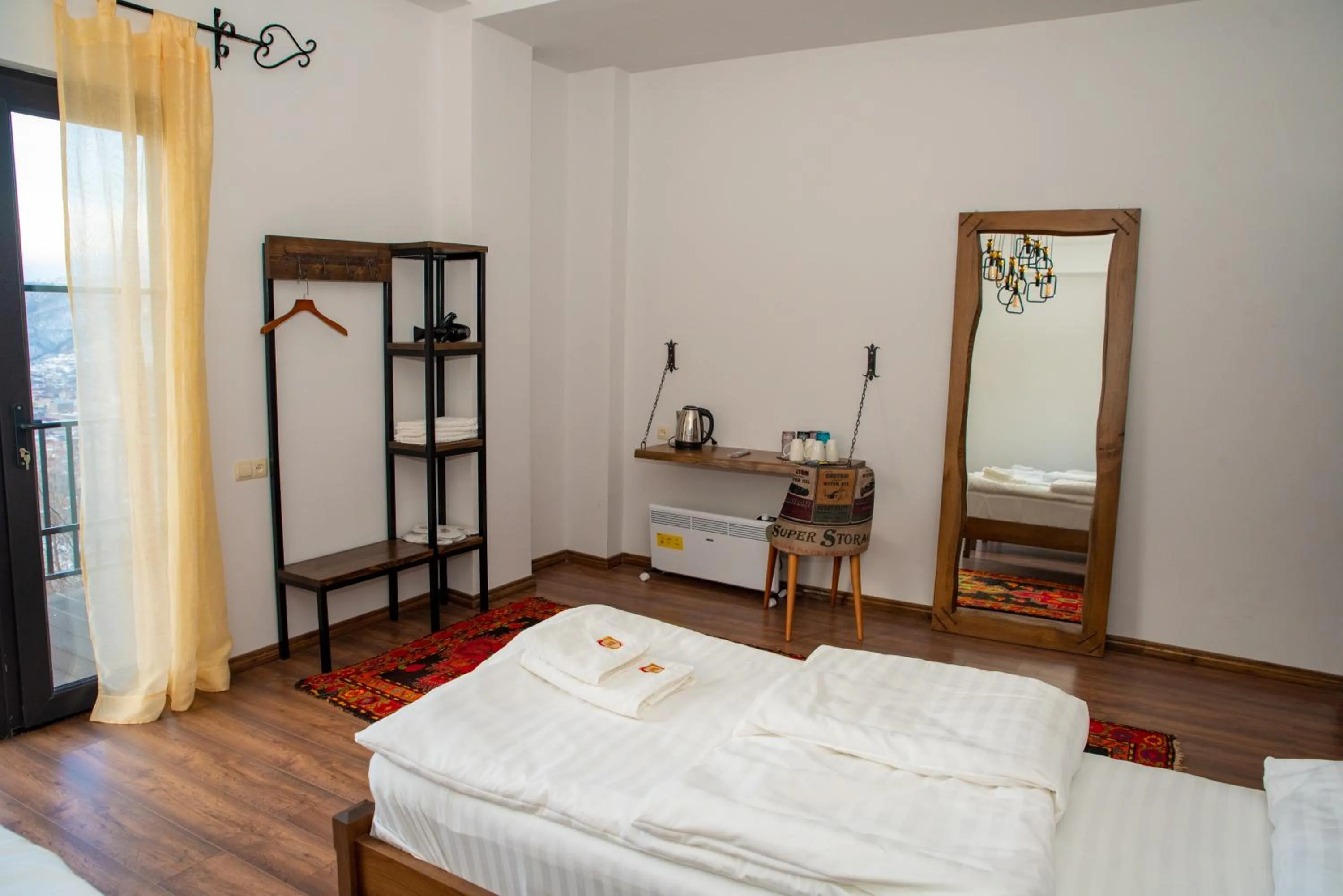 Bed in Khoreayi Dzor