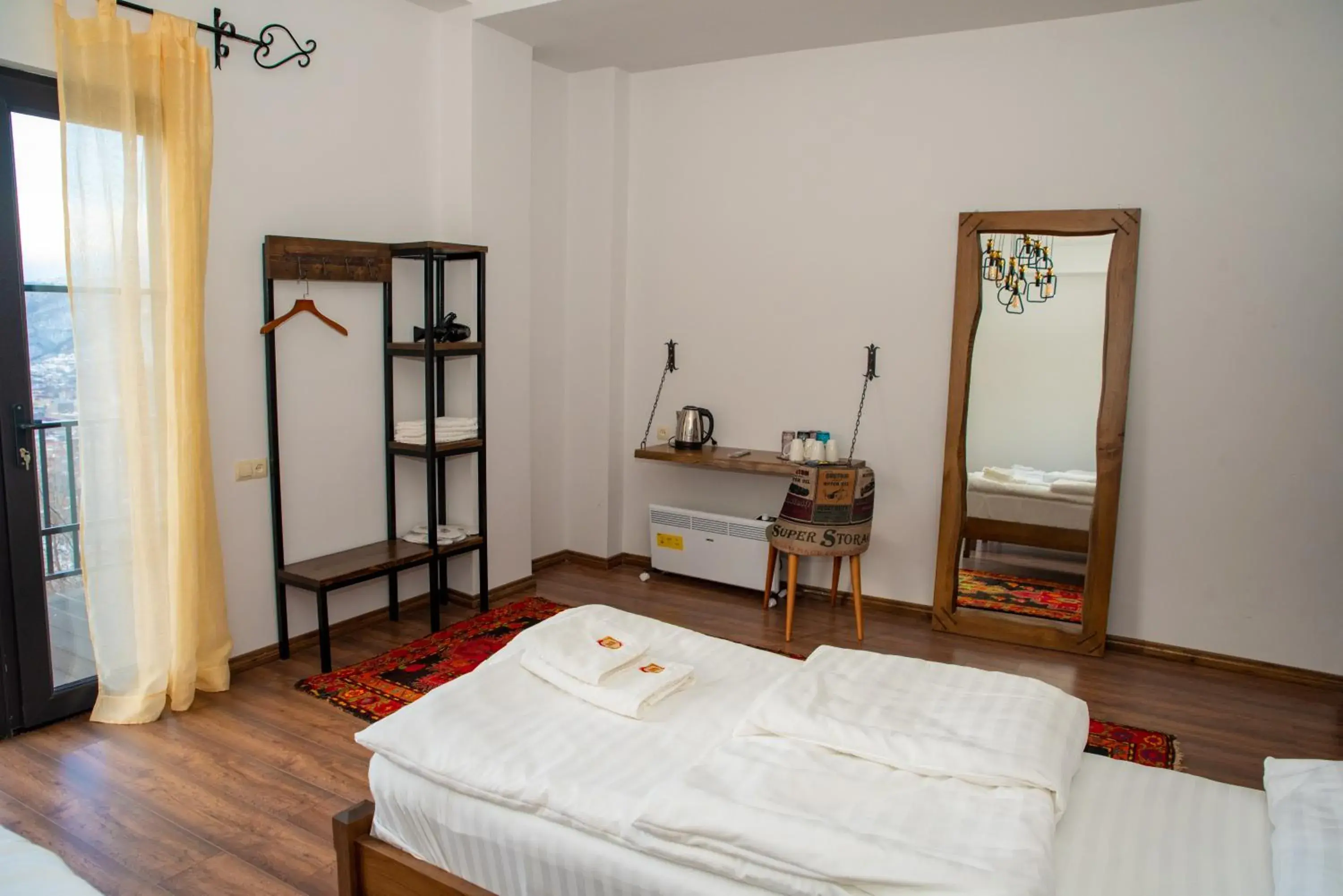 Bed in Khoreayi Dzor Bed in Khoreayi Dzor