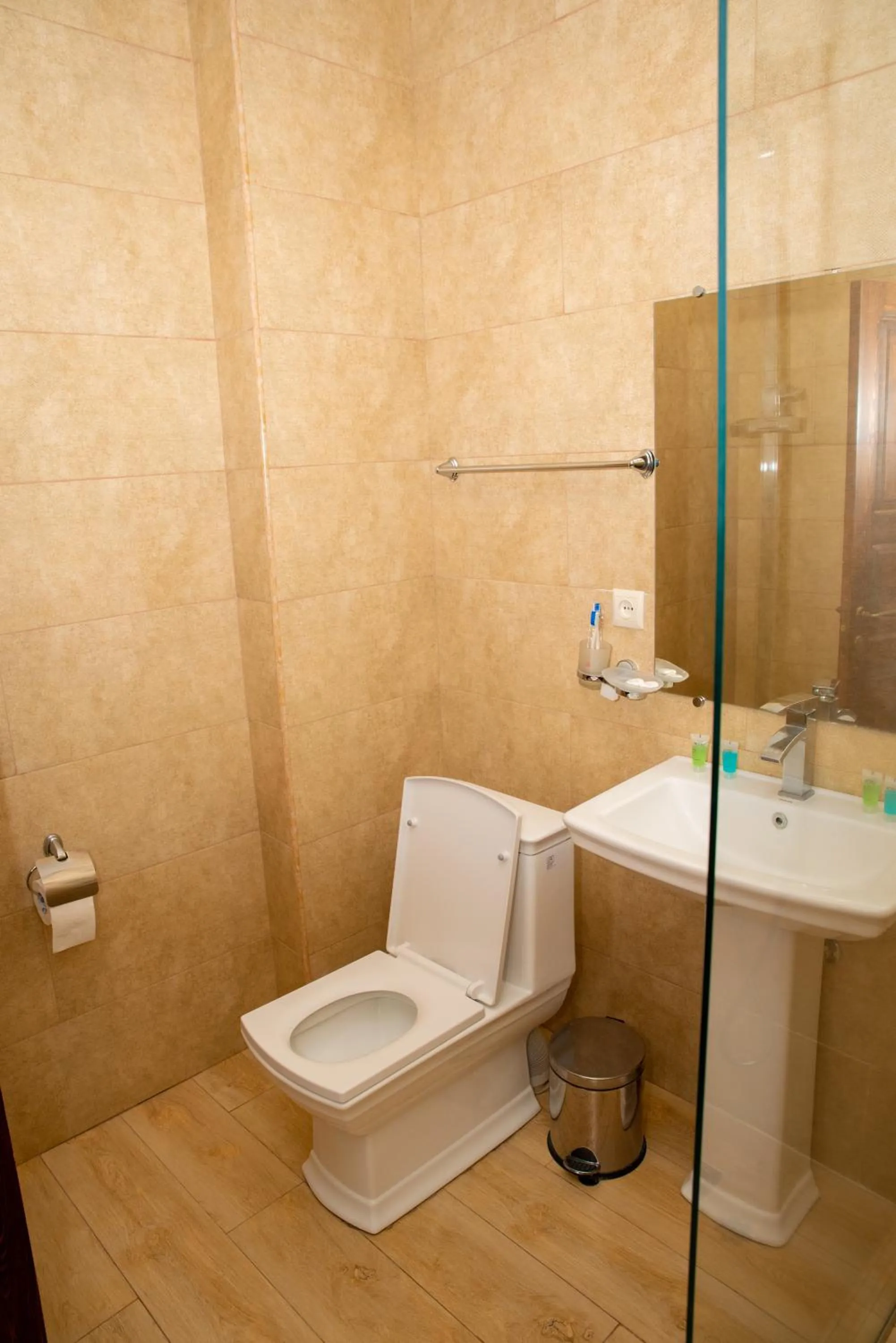 Toilet in Khoreayi Dzor