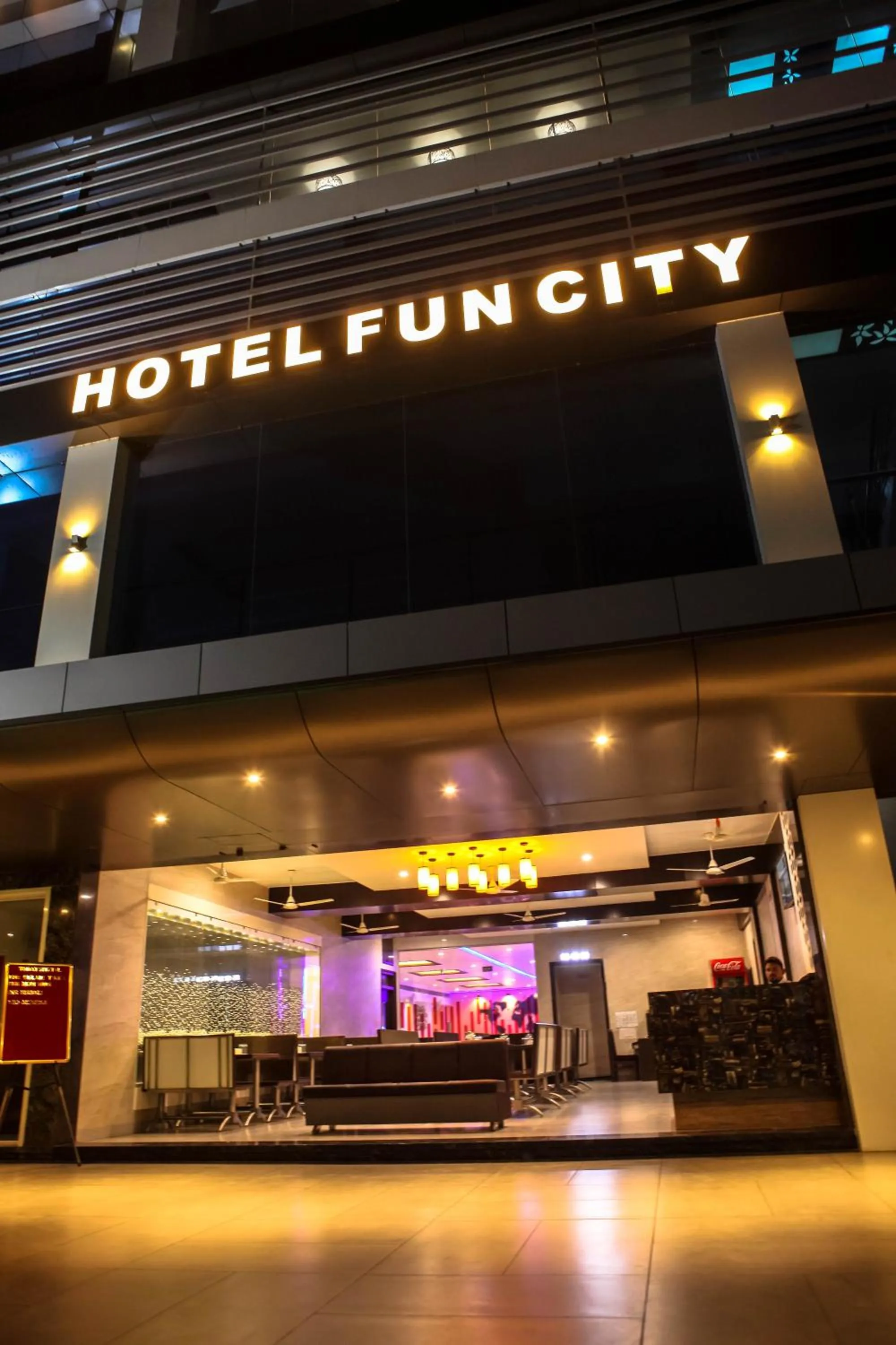 Hotel Fun City