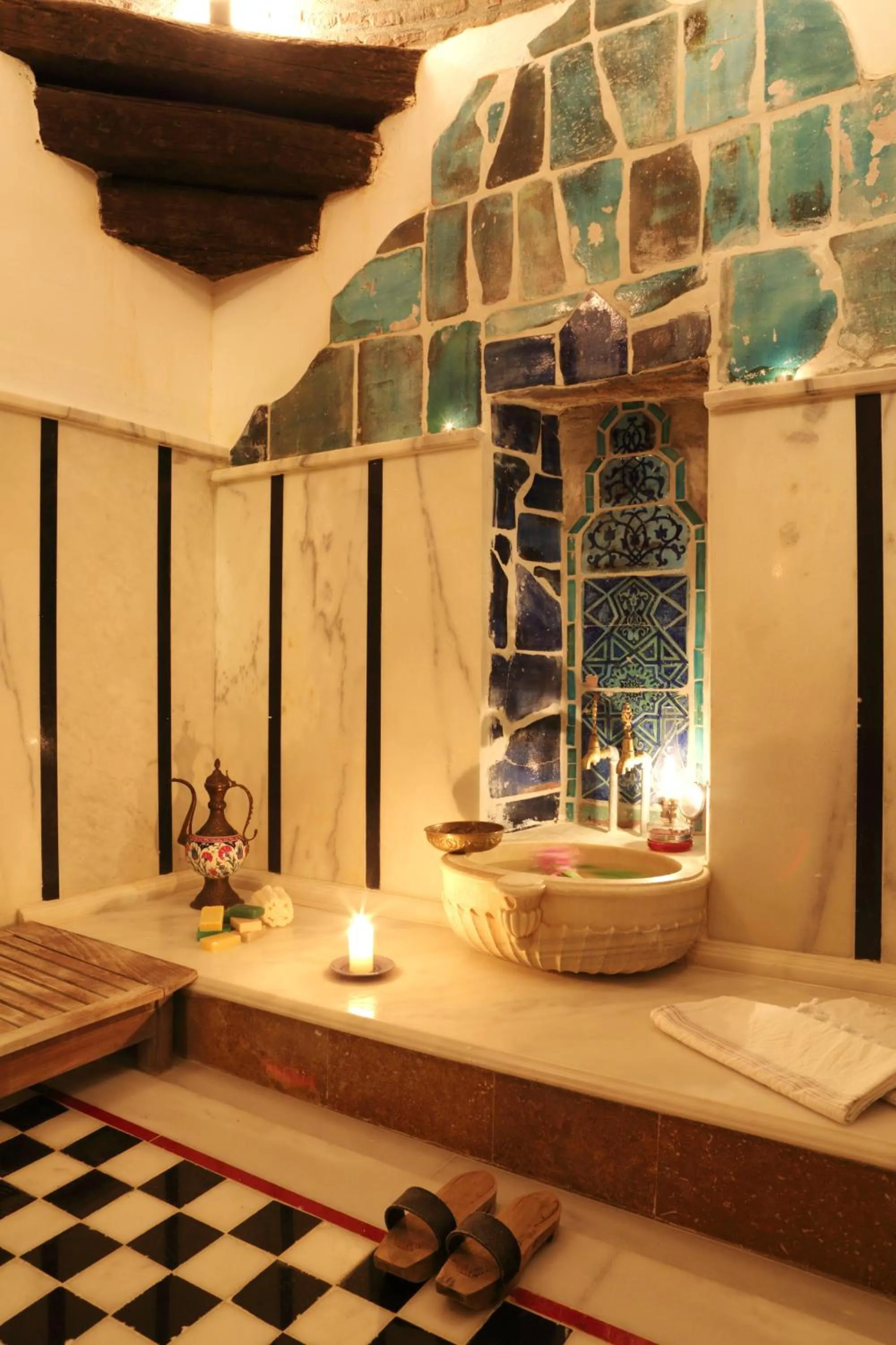 Steam room in Nisanyan Hotel