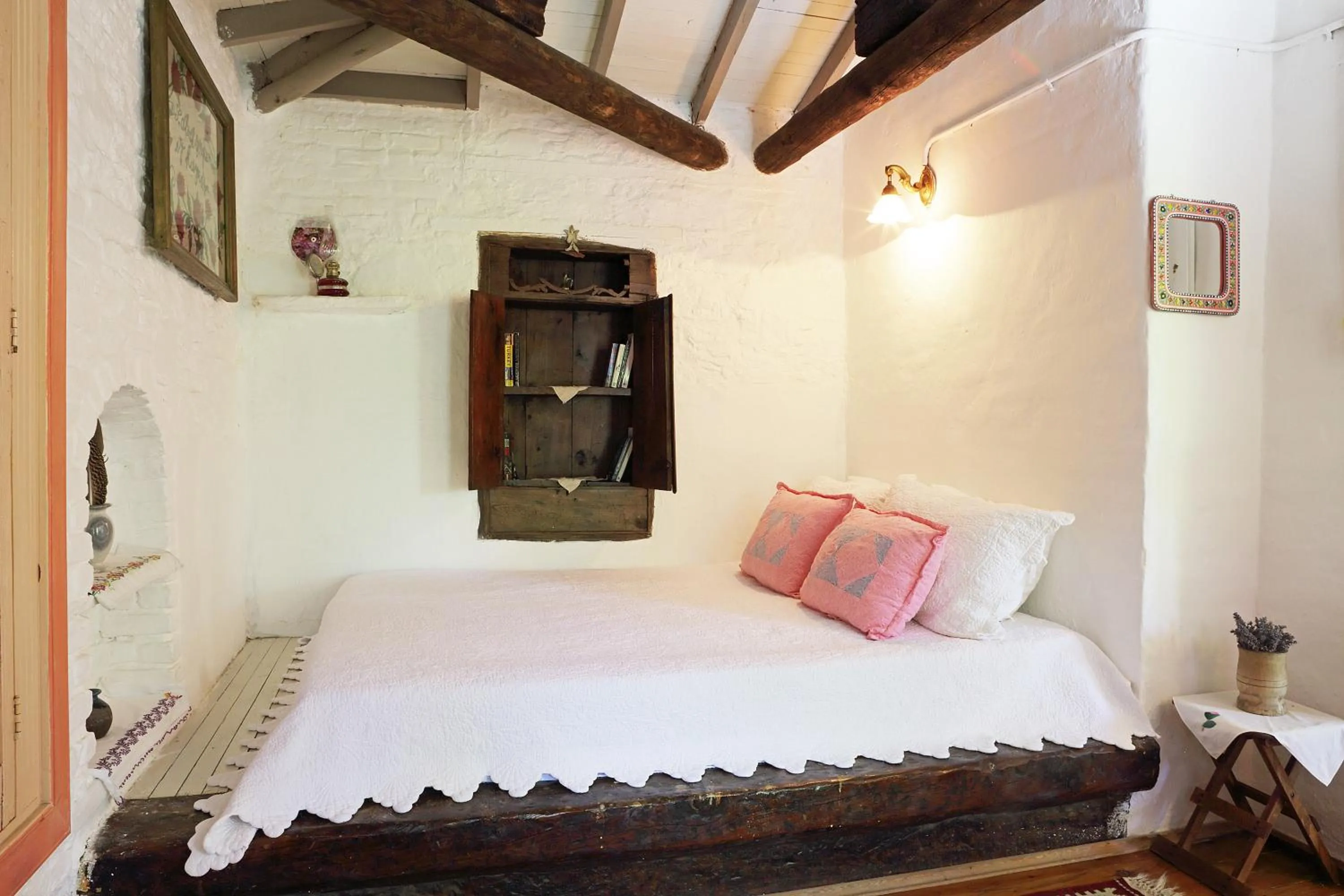 Decorative detail, Bed in Nisanyan Hotel