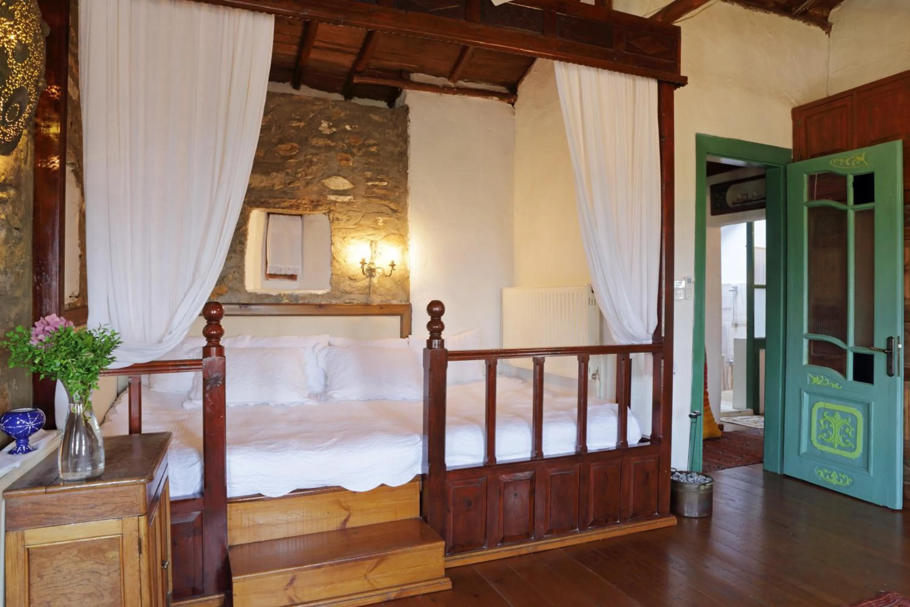 Bed in Nisanyan Hotel