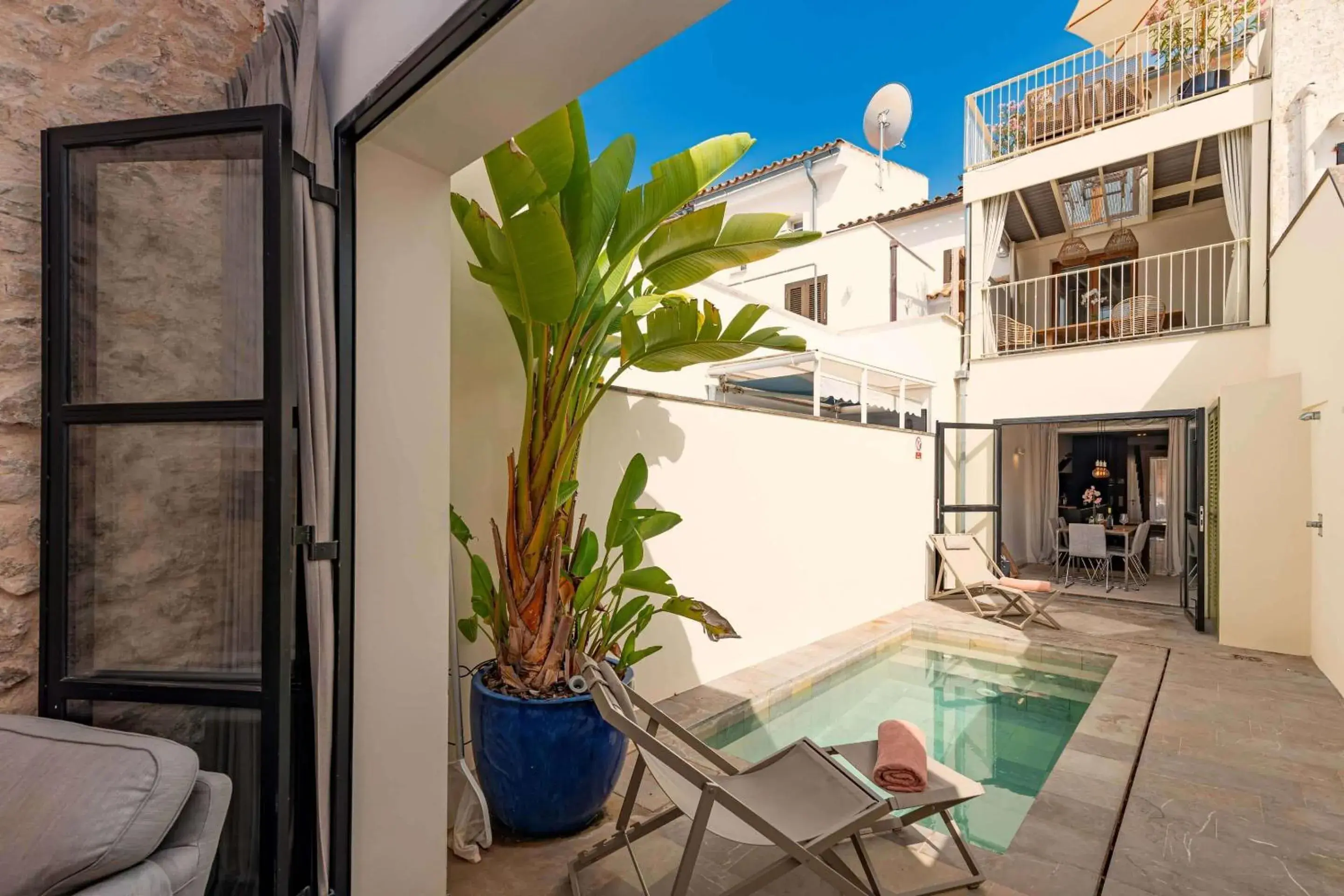 Villa Roser Vell by Sealand Villas Villa Roser Vell by Sealand Villas