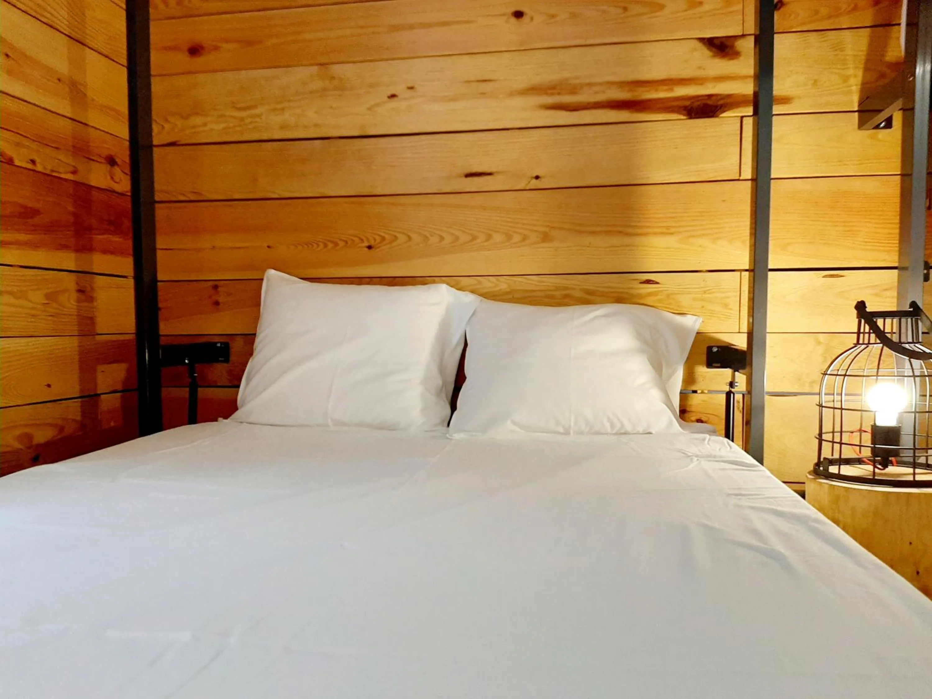 Bed in Amelia by gaiarooms