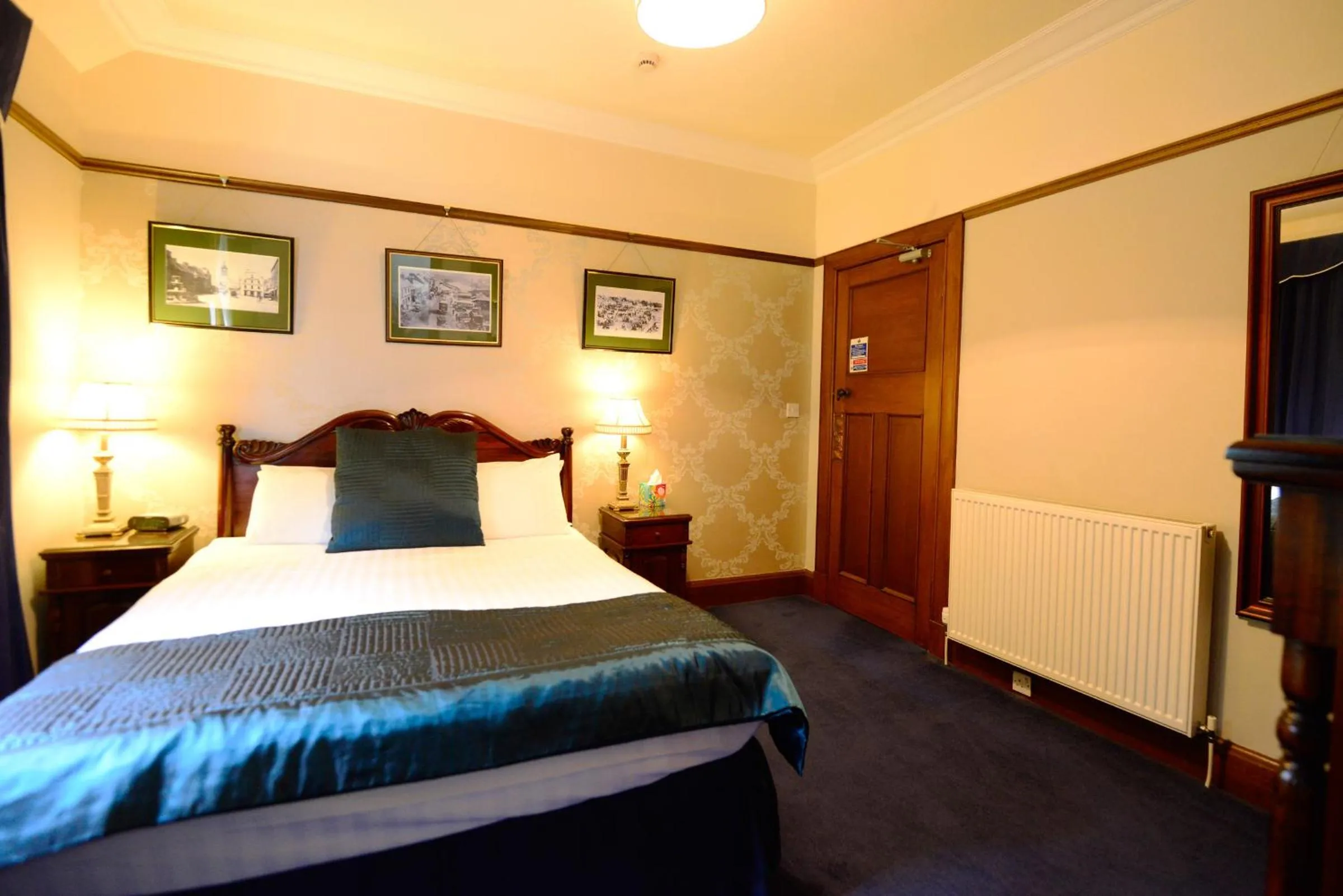 Coffee/tea facilities, Bed in Rivendell