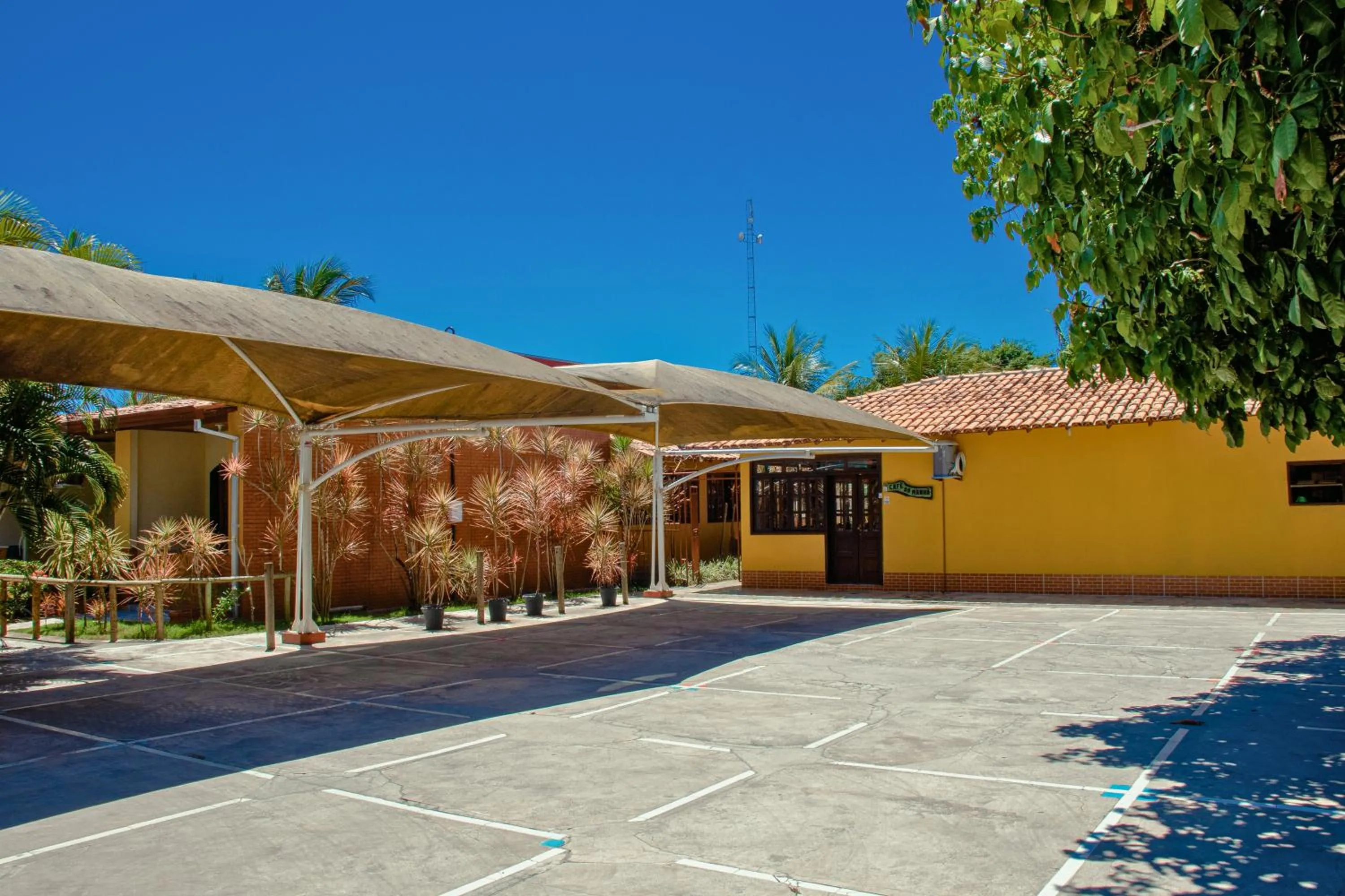 Property building in Pousada Verdes Mares