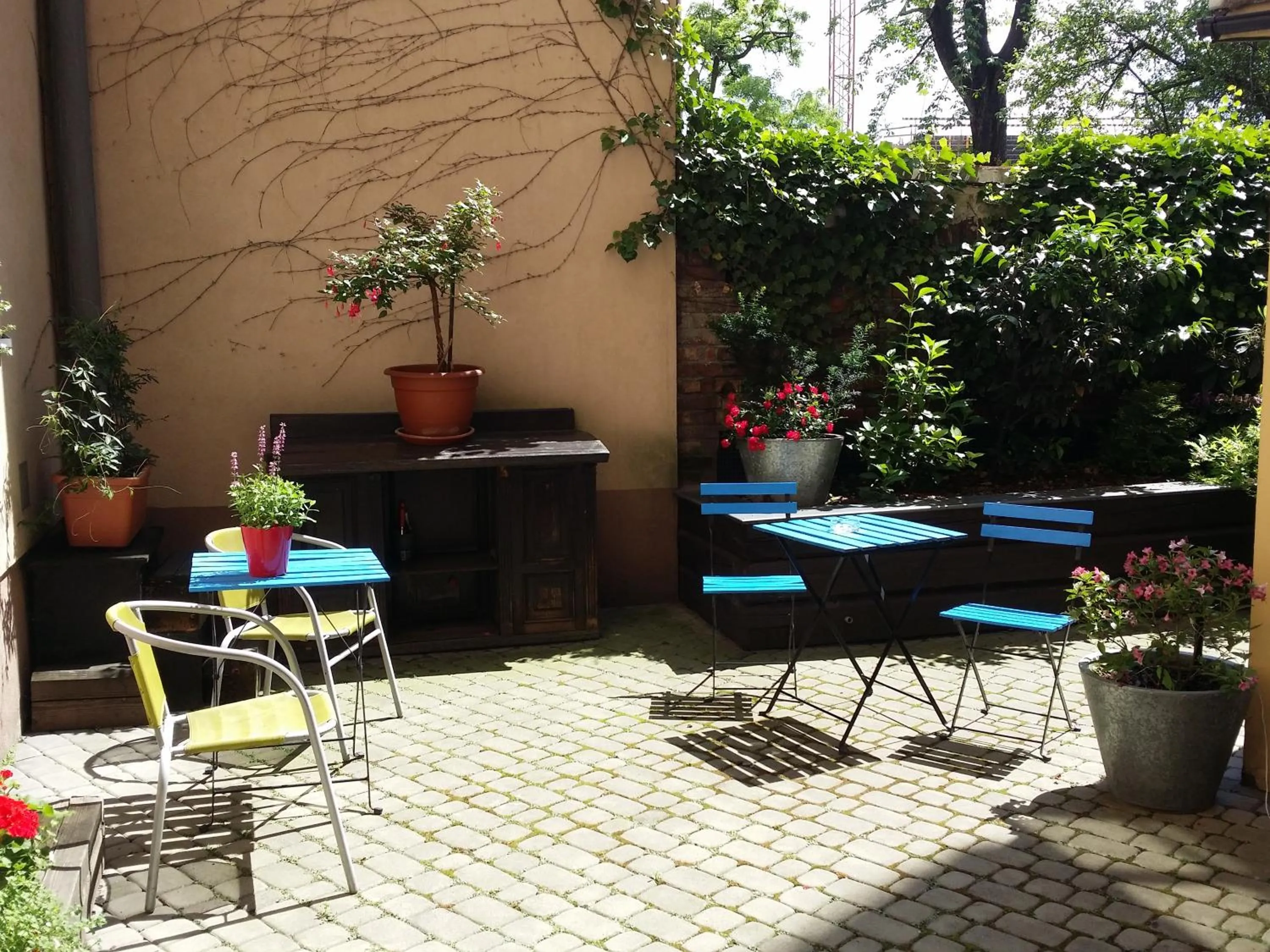 Garden in Crystal Suites Old Town