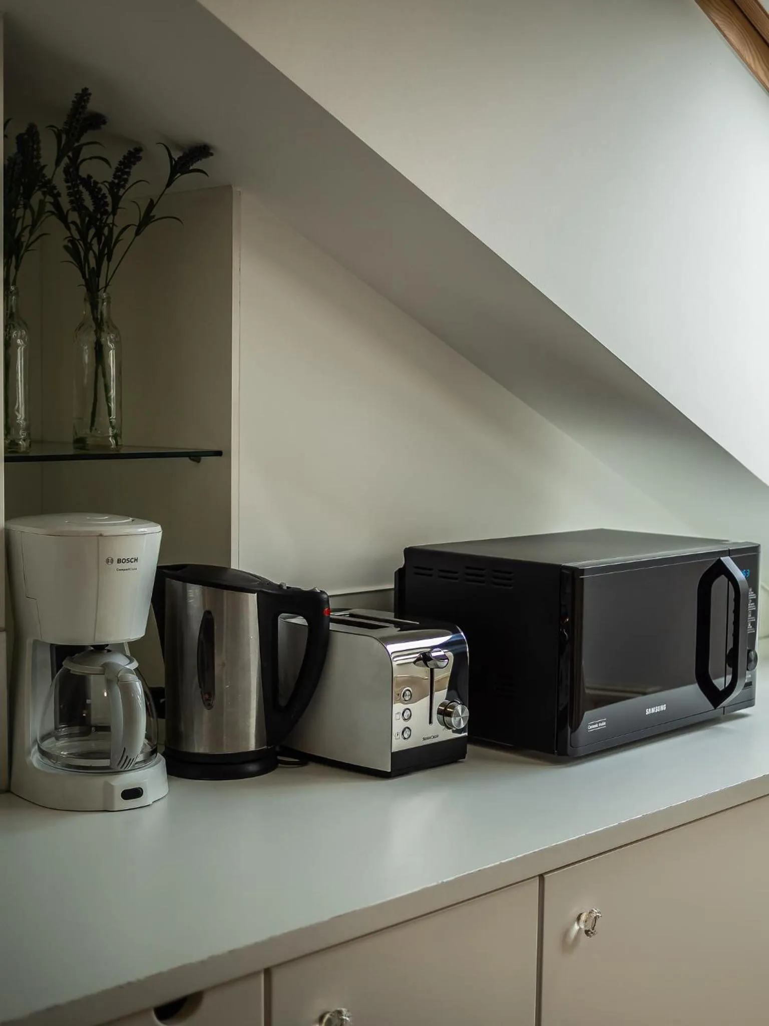 Kitchen or kitchenette in Crystal Suites Old Town